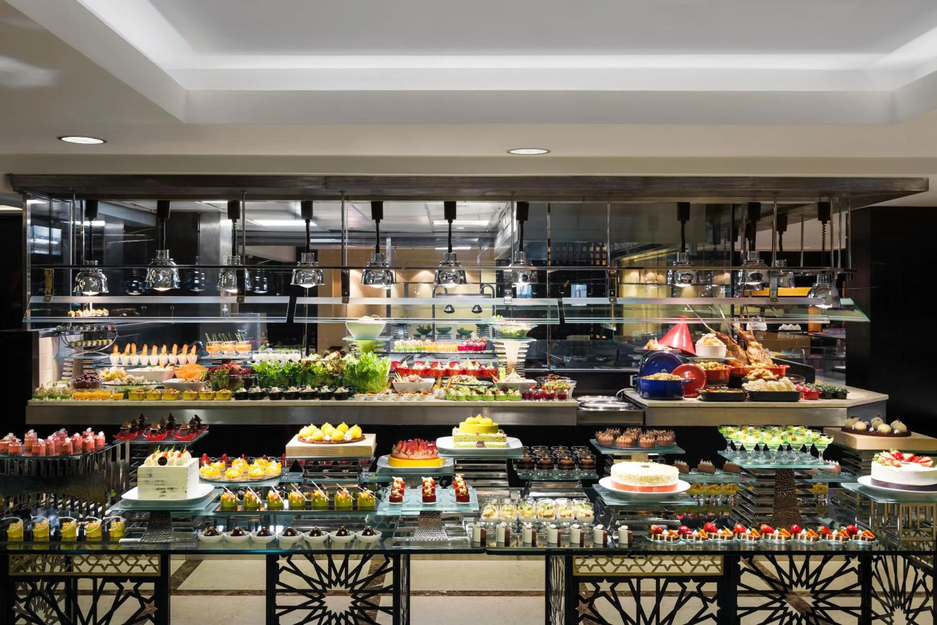 Restaurant/places to eat in InterContinental Al Khobar by IHG