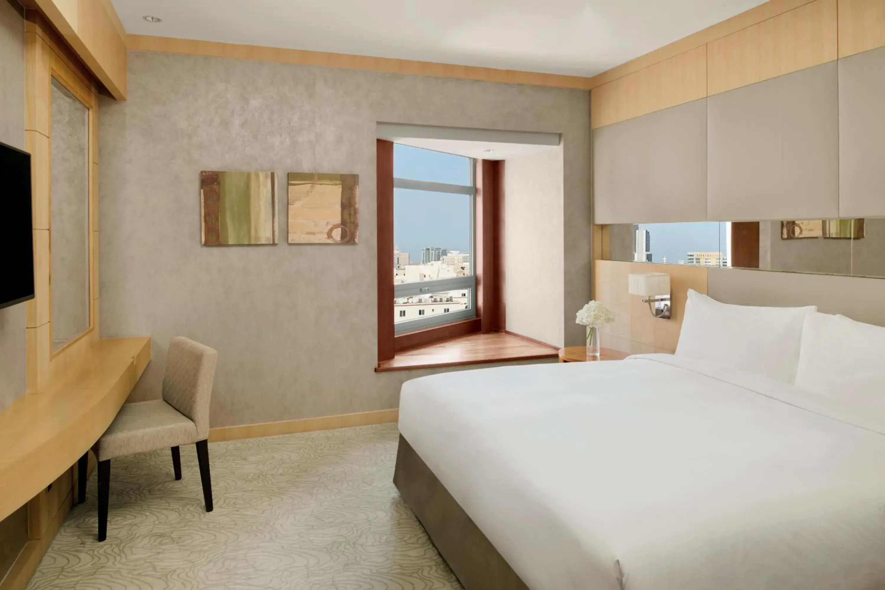 Premium King Room - Club Lounge Access in InterContinental Al Khobar by IHG Premium King Room - Club Lounge Access in InterContinental Al Khobar by IHG