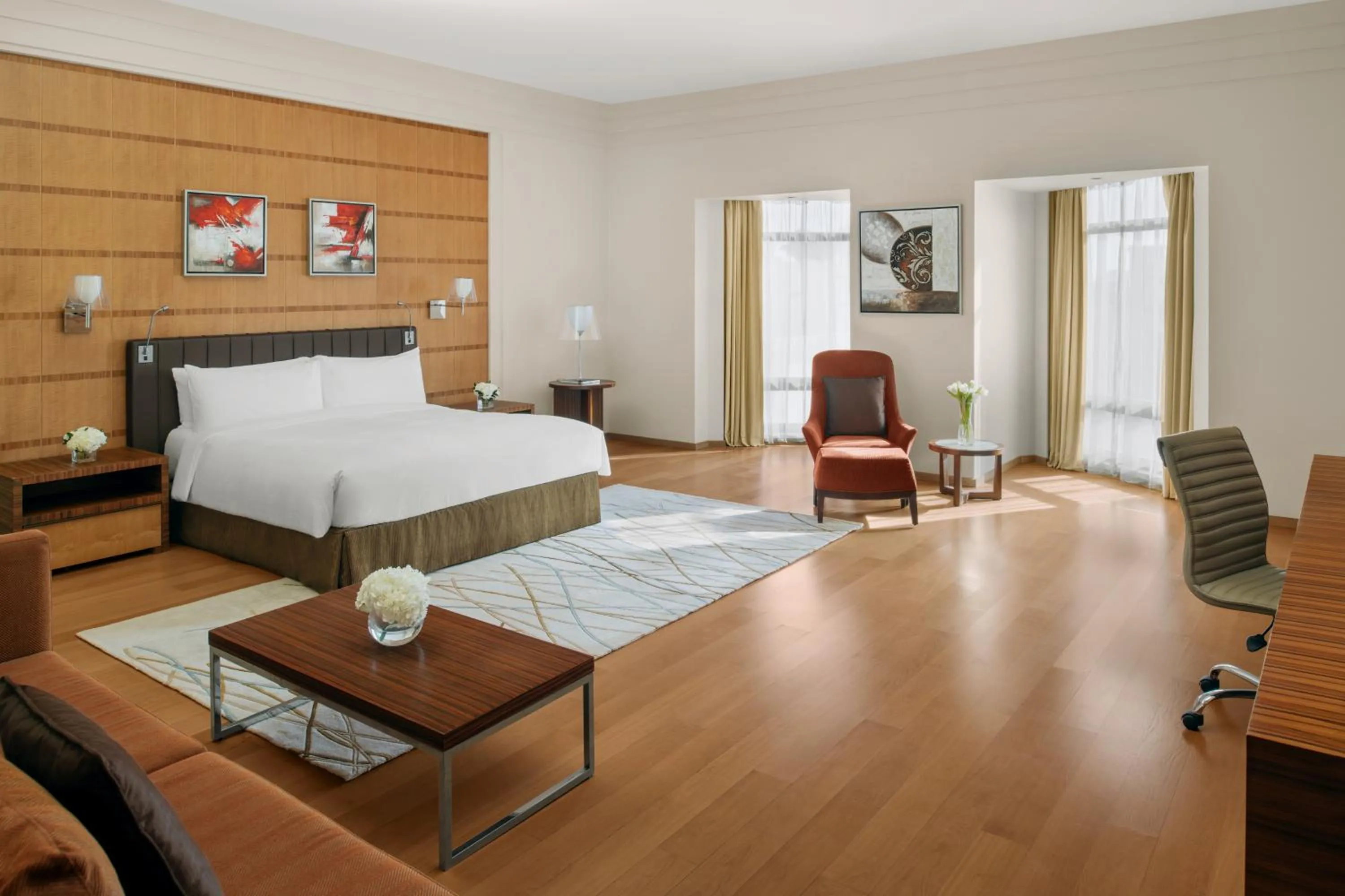 Photo of the whole room, Bed in InterContinental Al Khobar by IHG