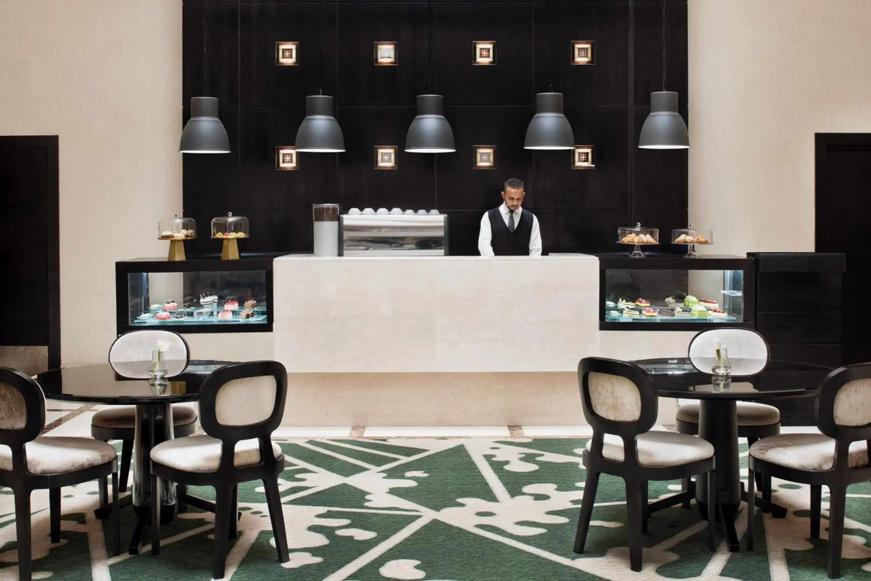 Restaurant/places to eat in InterContinental Al Khobar by IHG Restaurant/places to eat in InterContinental Al Khobar by IHG