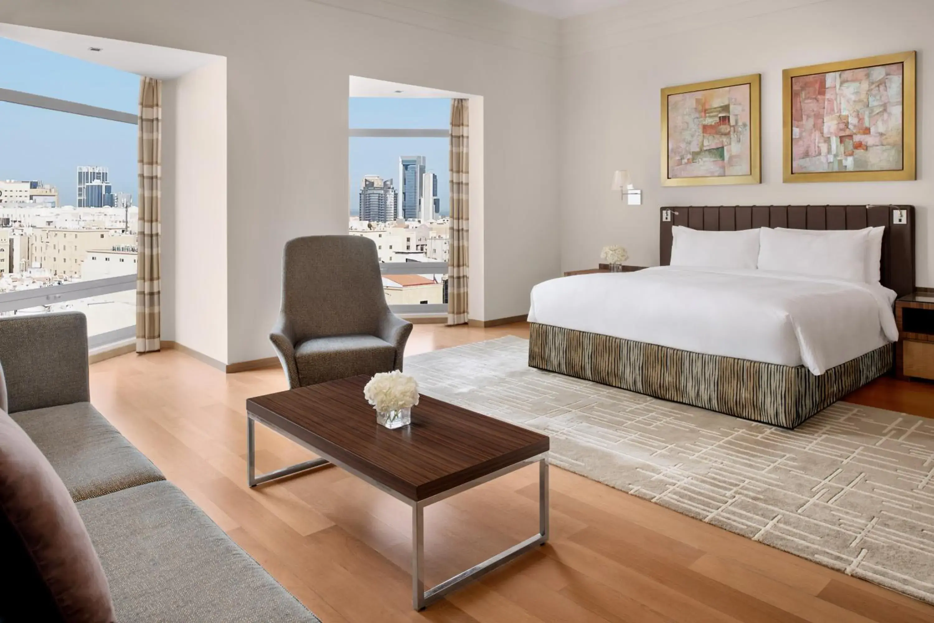 Photo of the whole room, Bed in InterContinental Al Khobar by IHG Photo of the whole room, Bed in InterContinental Al Khobar by IHG