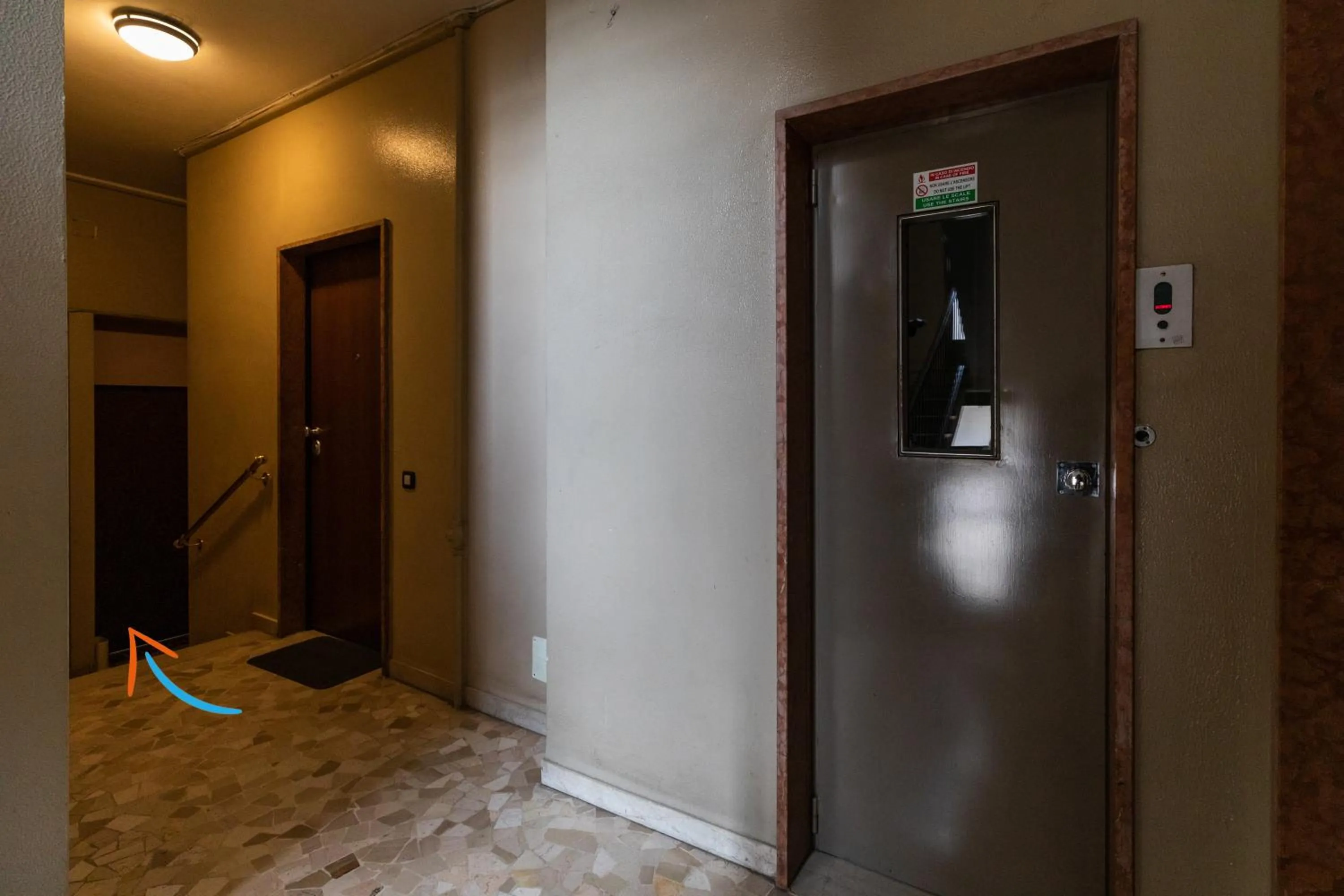 elevator in Dreamful Home - Arco della Pace