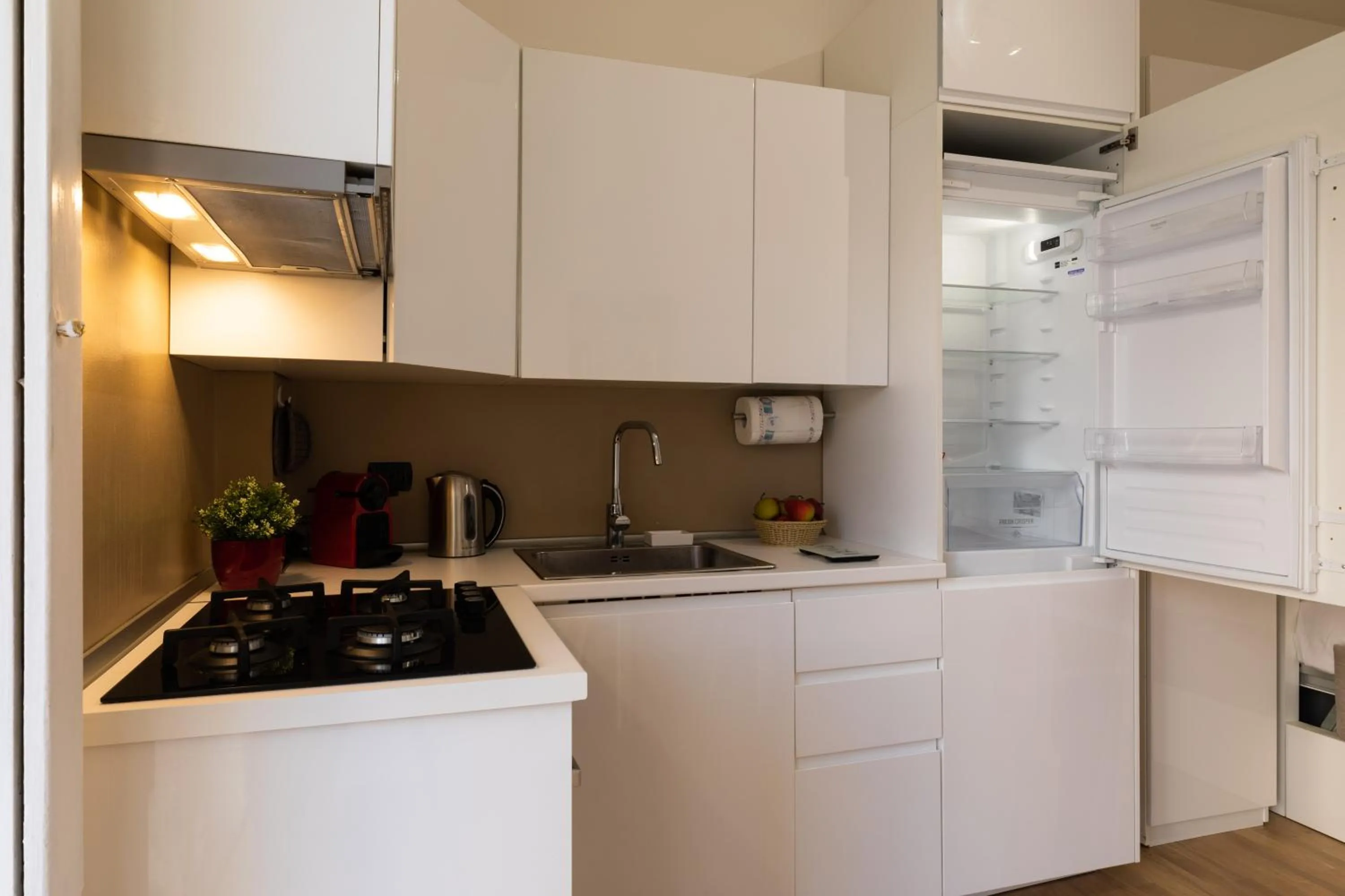 Kitchen or kitchenette in Dreamful Home - Arco della Pace