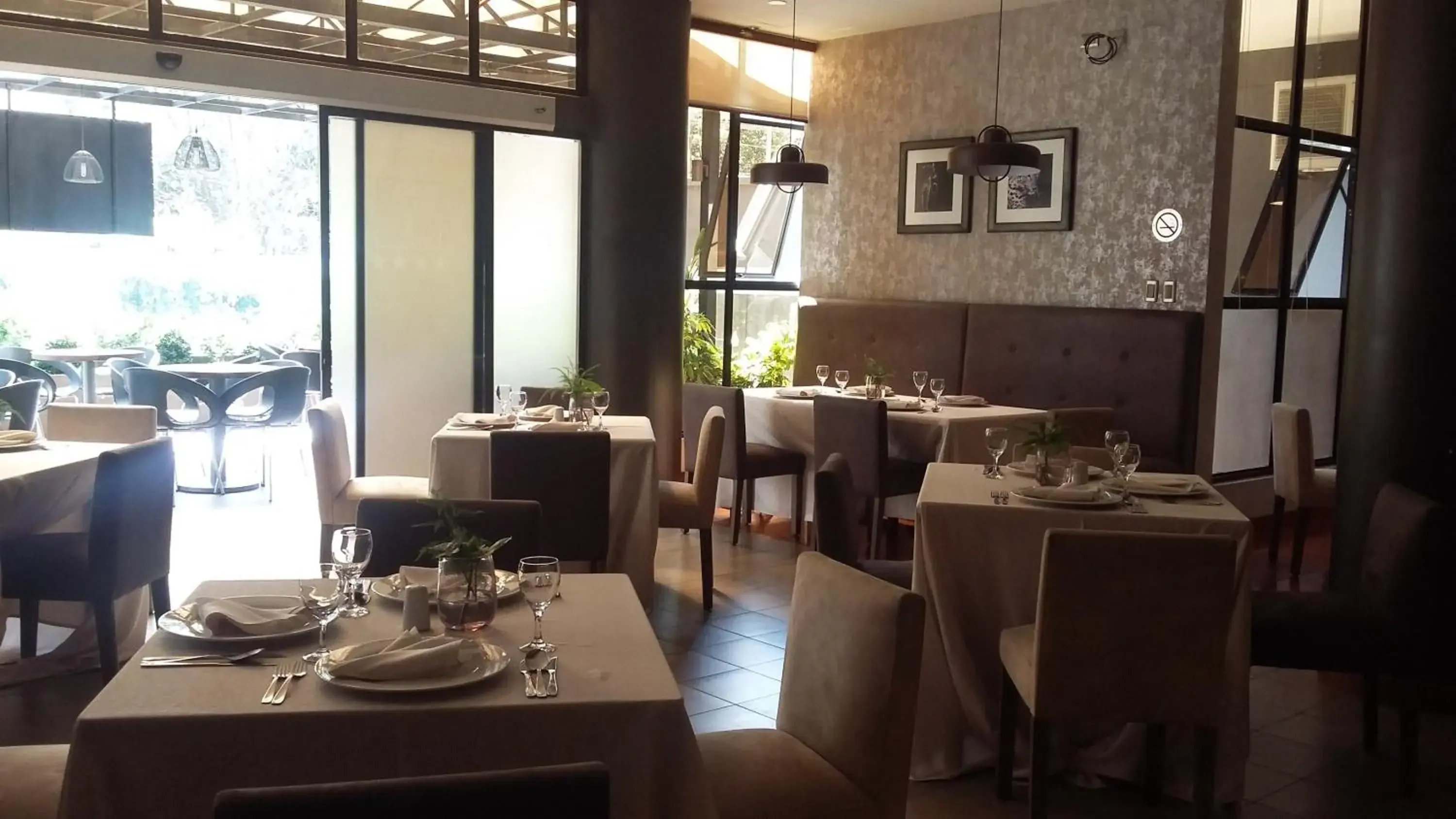 Restaurant/places to eat in Gran Hotel Toloma Restaurant/places to eat in Gran Hotel Toloma