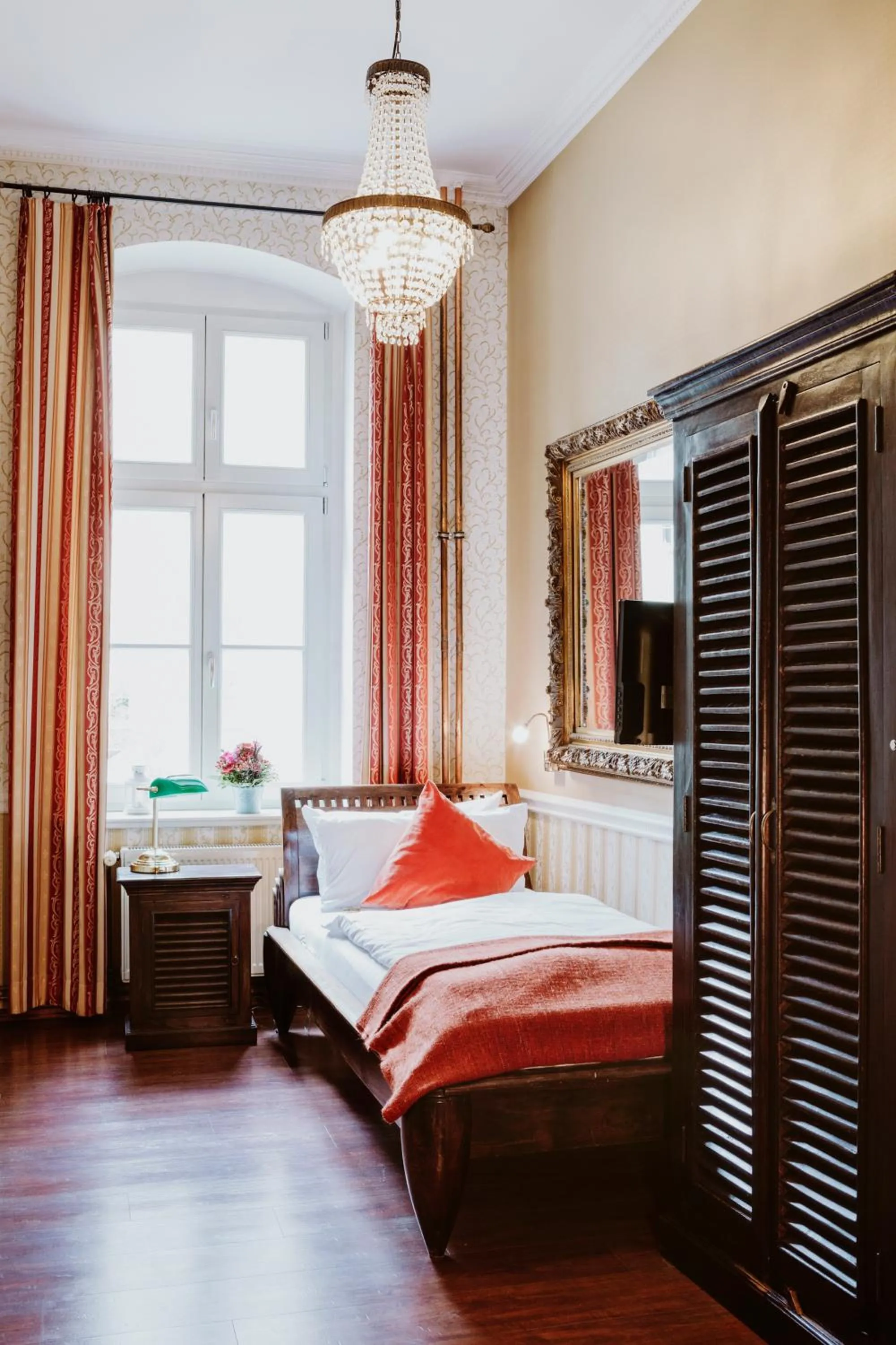 Photo of the whole room, Bed in Honigmond Boutique Hotel