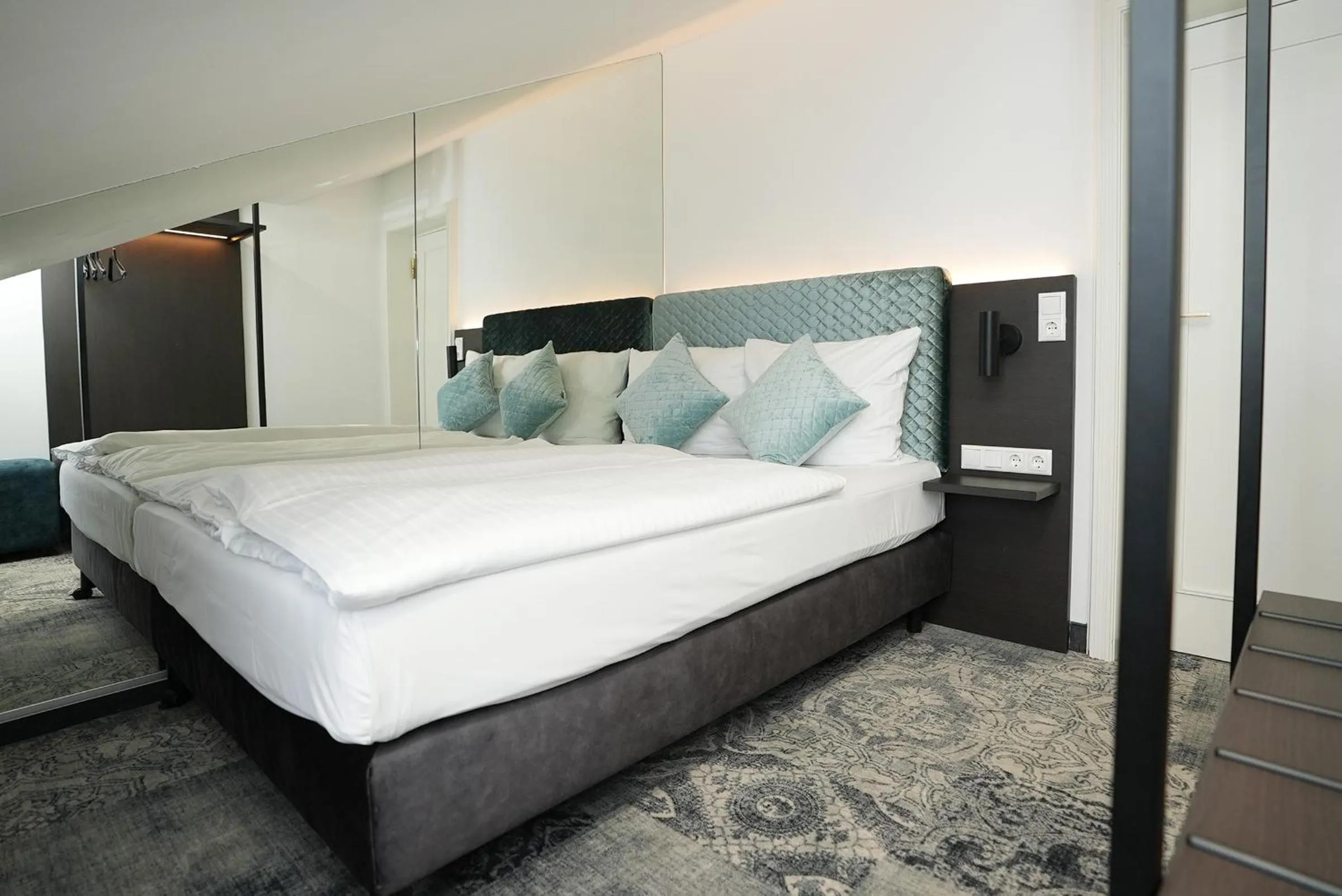 Bed in Hotel Palmenhof