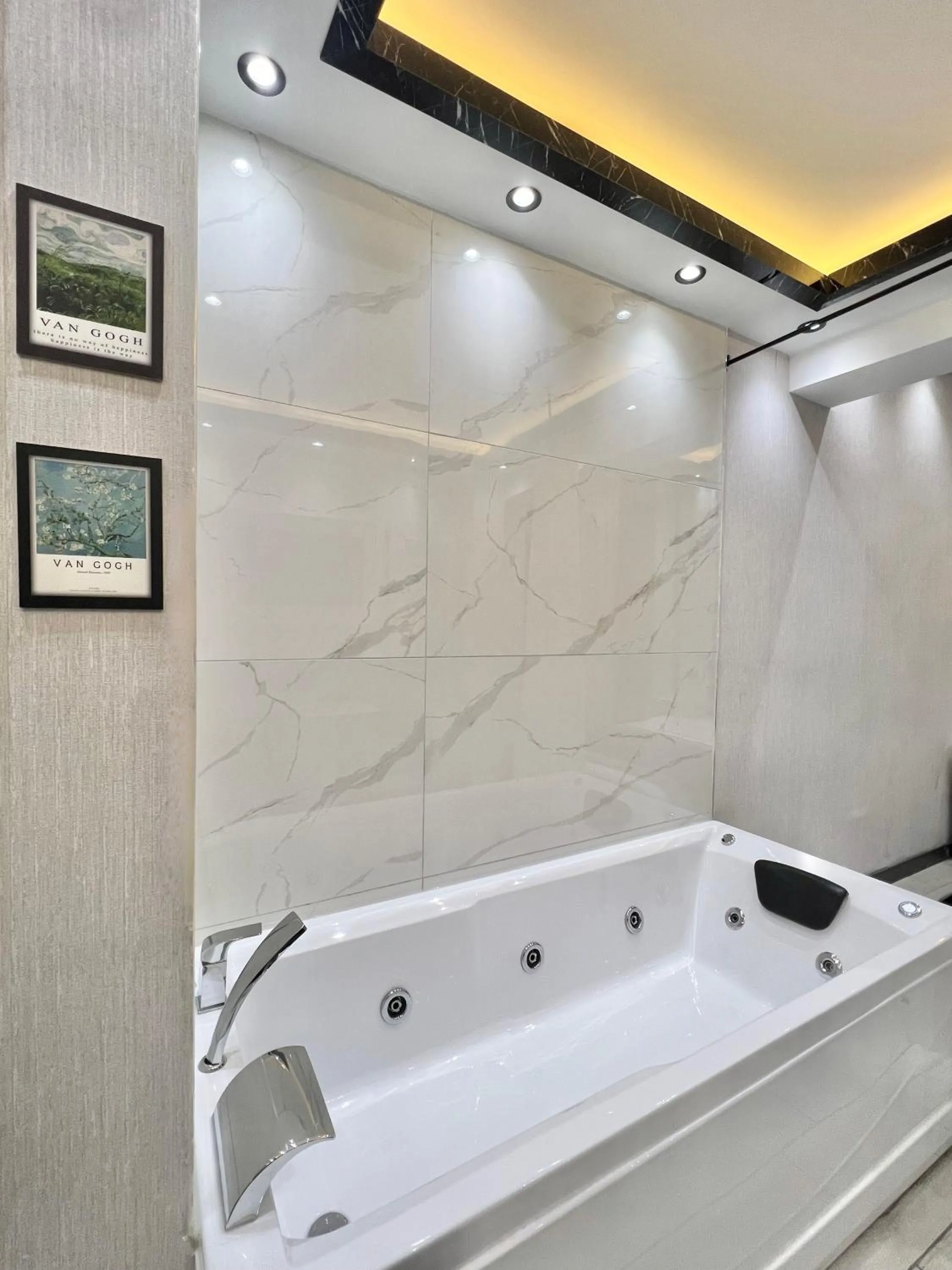 Taksim Larissa hotel suites