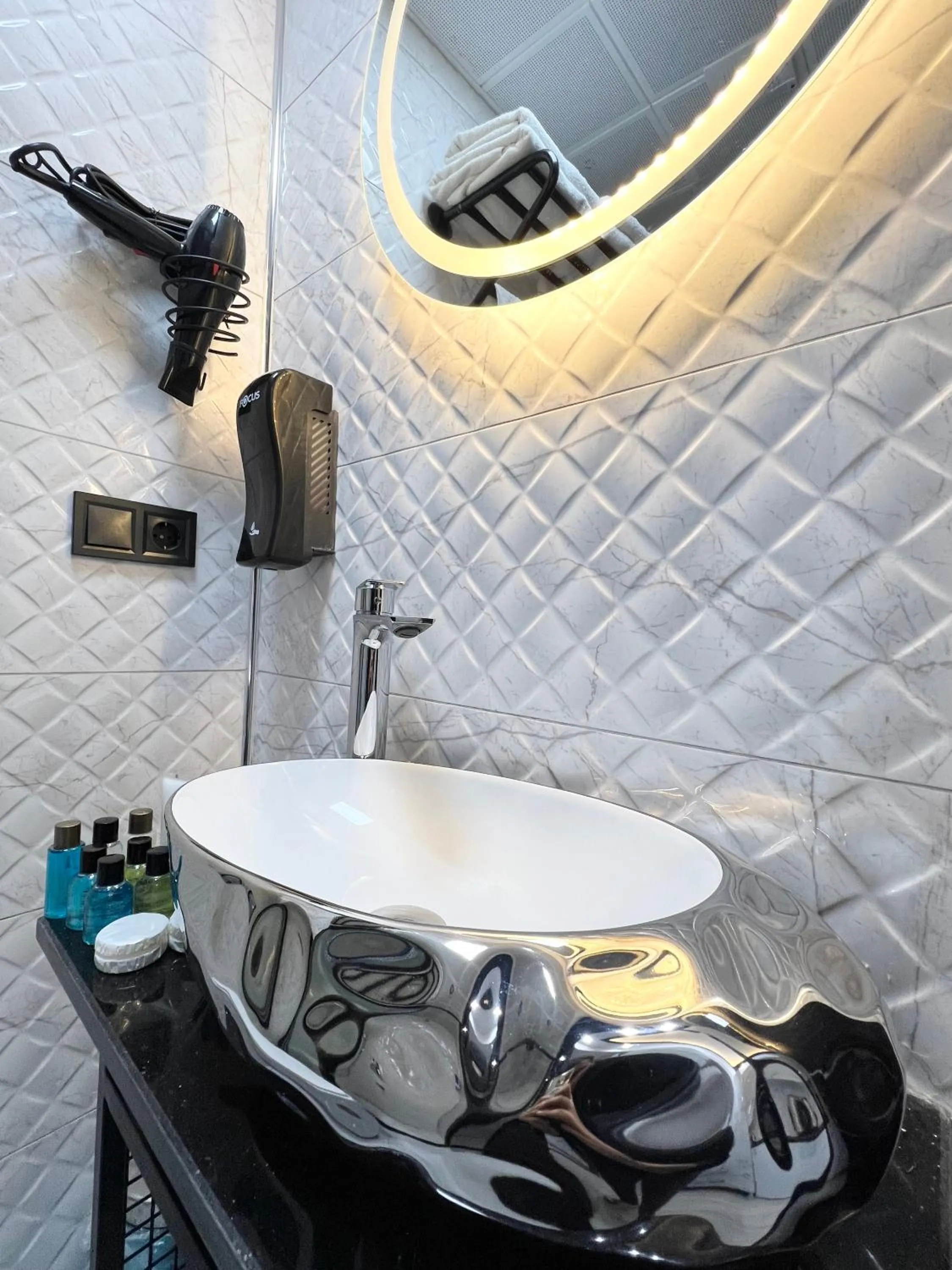 Taksim Larissa hotel suites