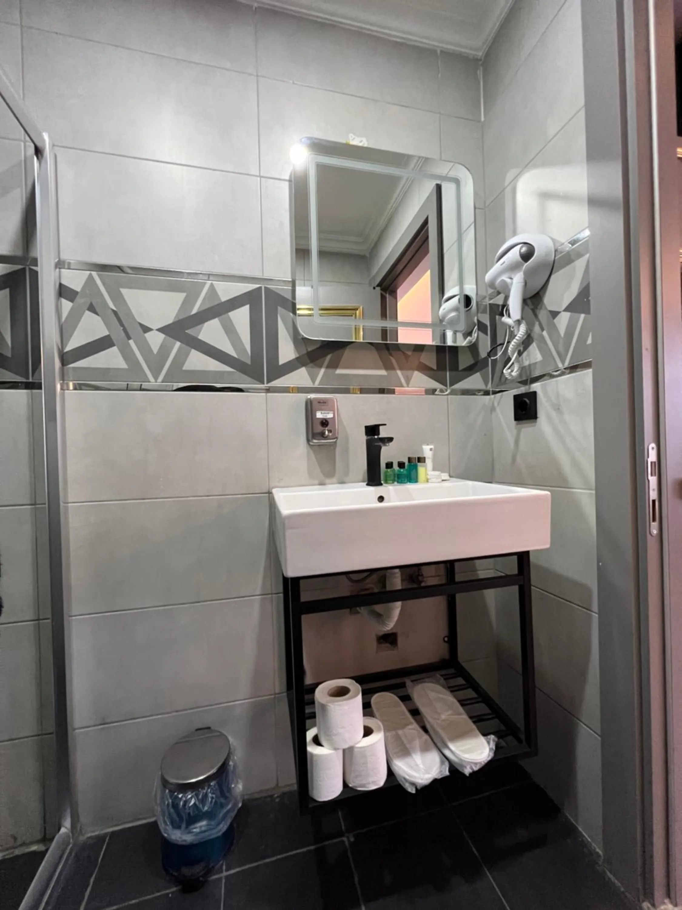 Taksim Larissa hotel suites