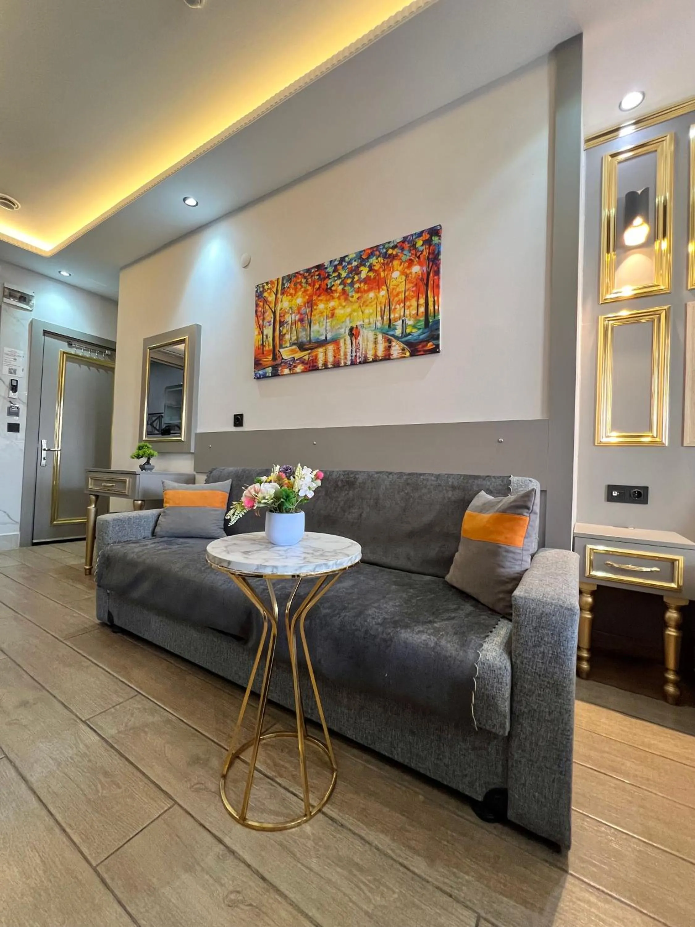 Taksim Larissa hotel suites