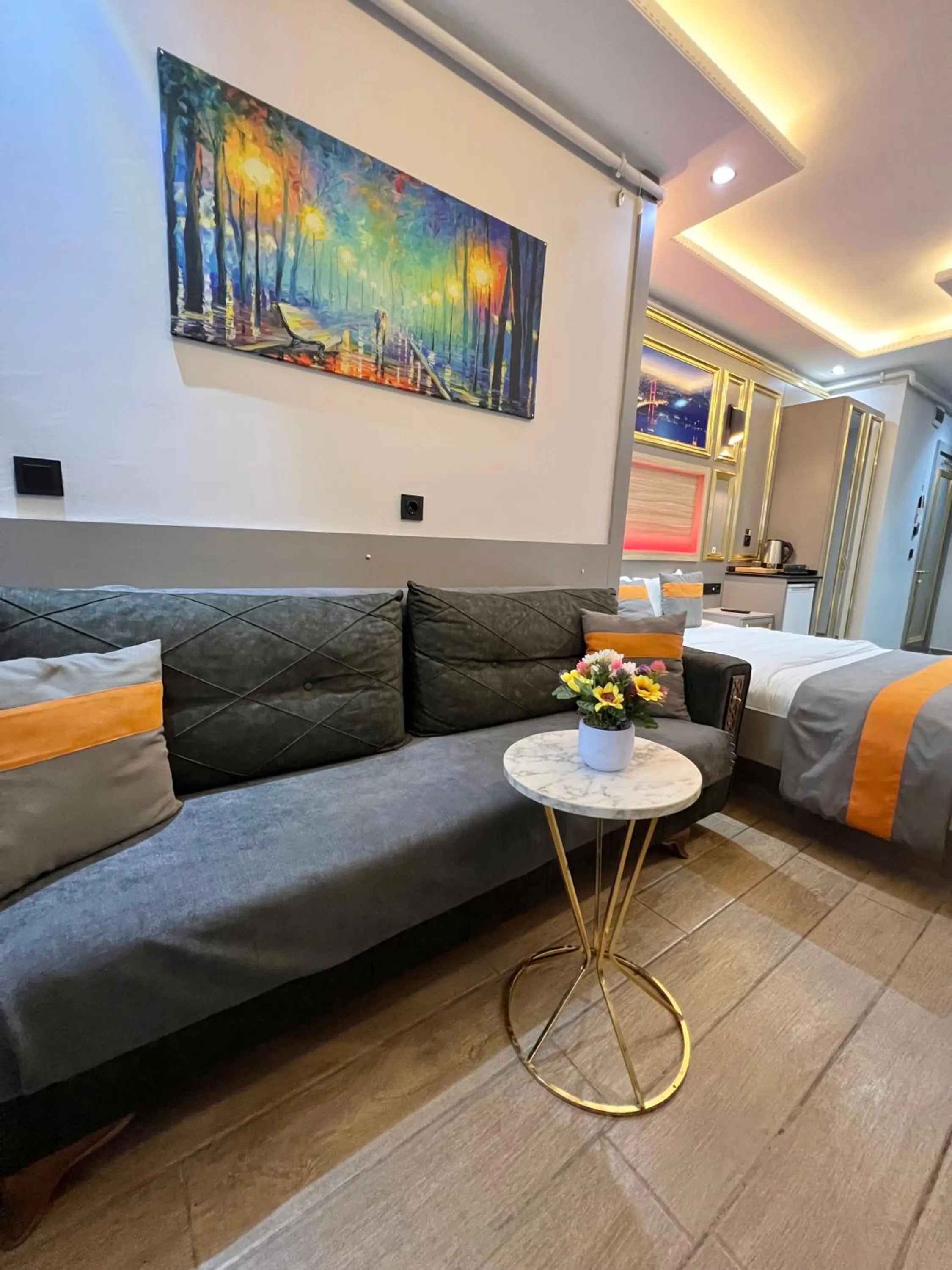 Taksim Larissa hotel suites