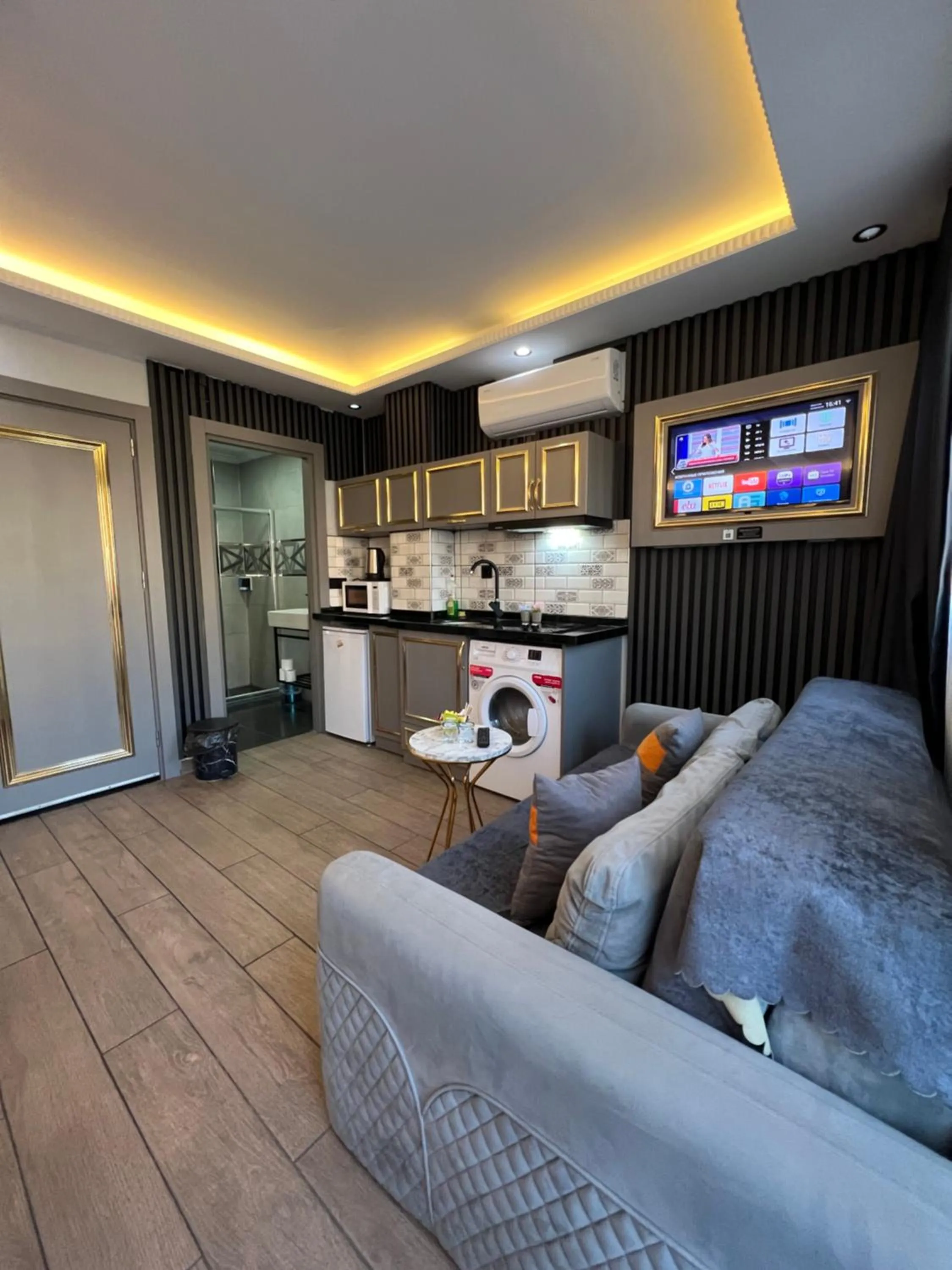 Taksim Larissa hotel suites
