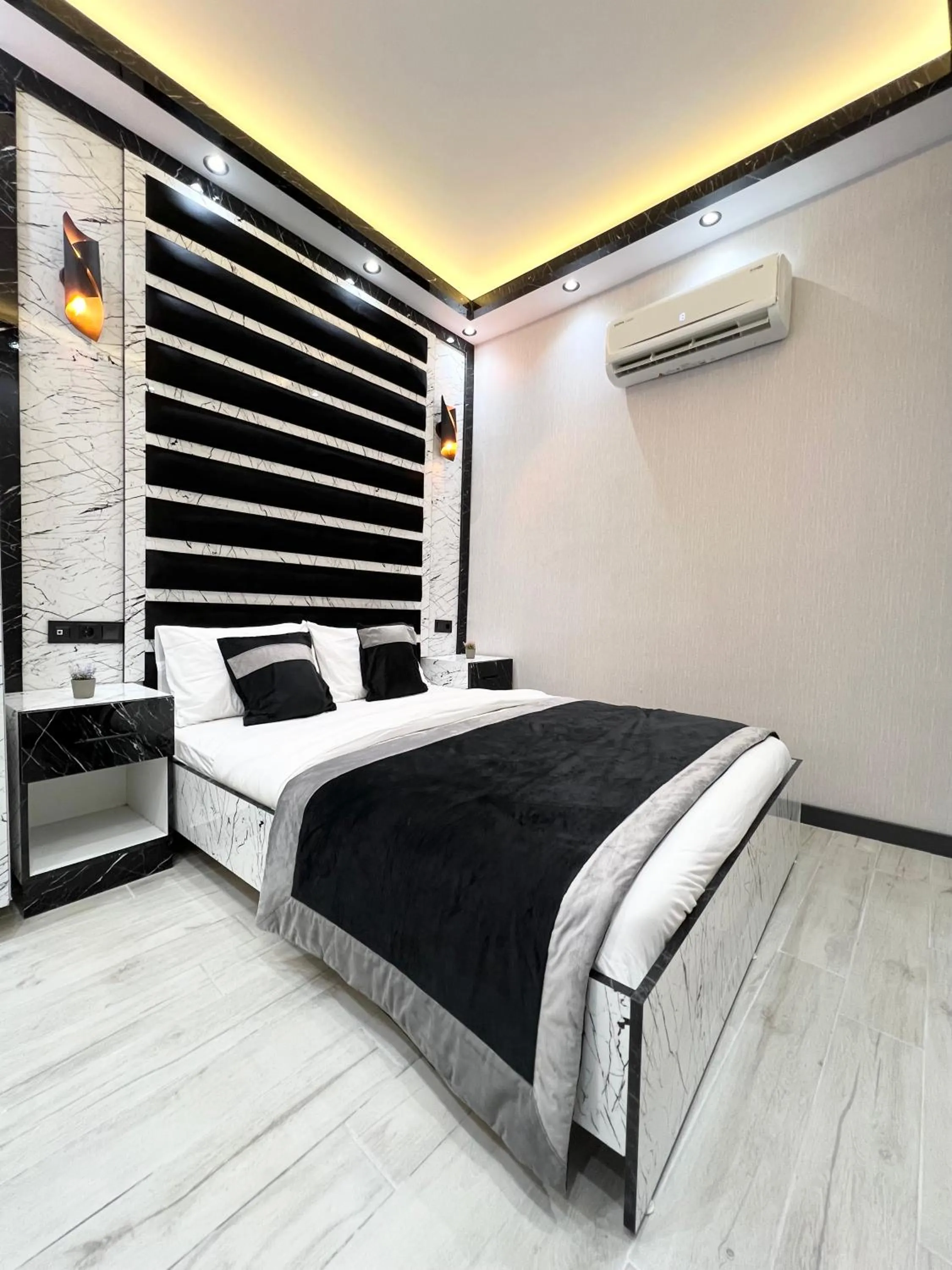 Bed in Taksim Larissa hotel suites