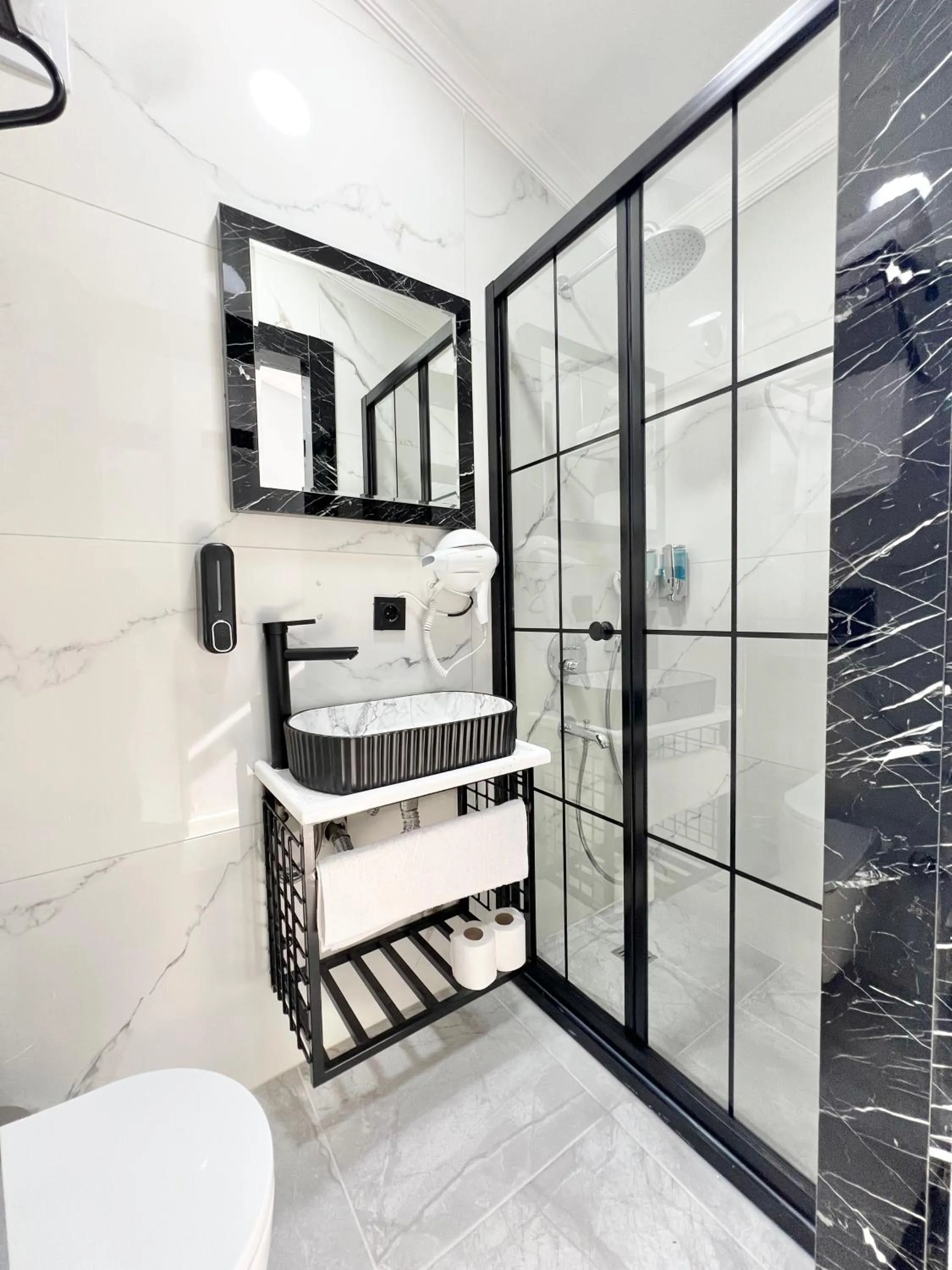 Bed in Taksim Larissa hotel suites