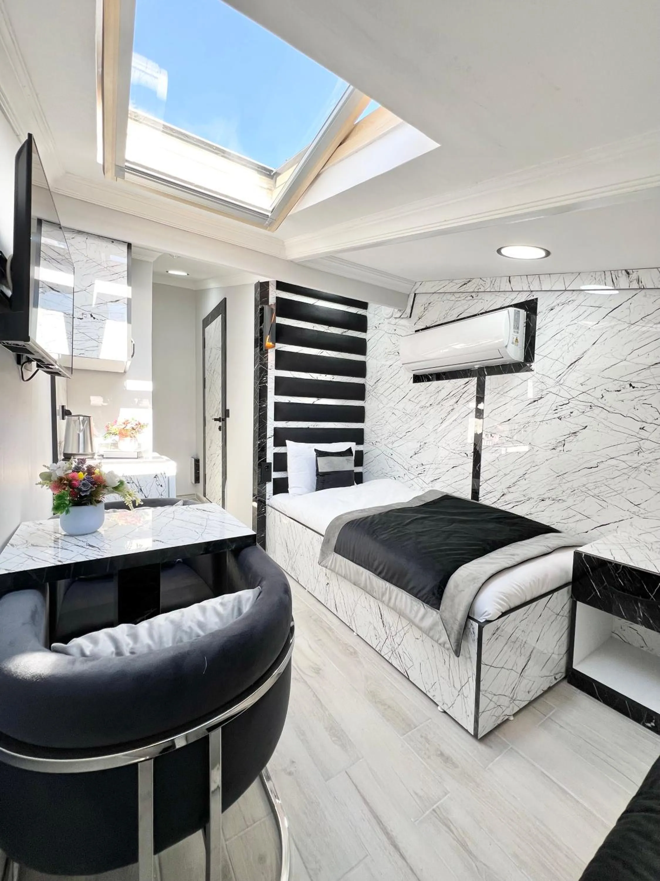 Bed in Taksim Larissa hotel suites