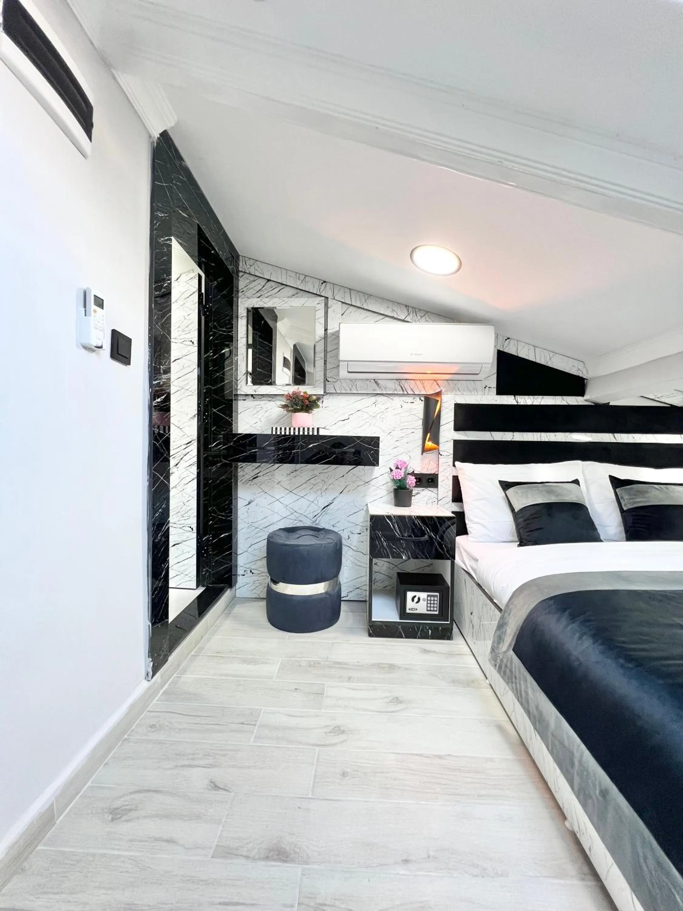 Bed in Taksim Larissa hotel suites