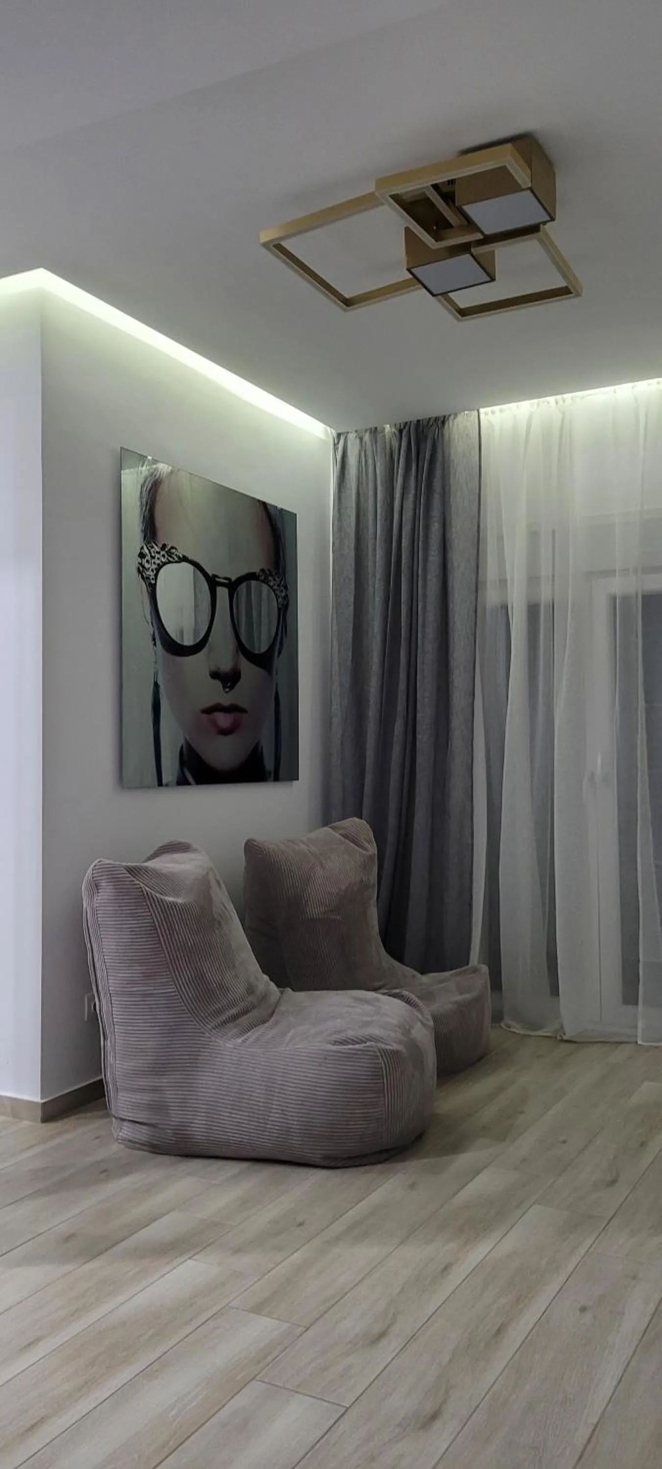 Living room in Ivory Lane City Center Luxury Suite
