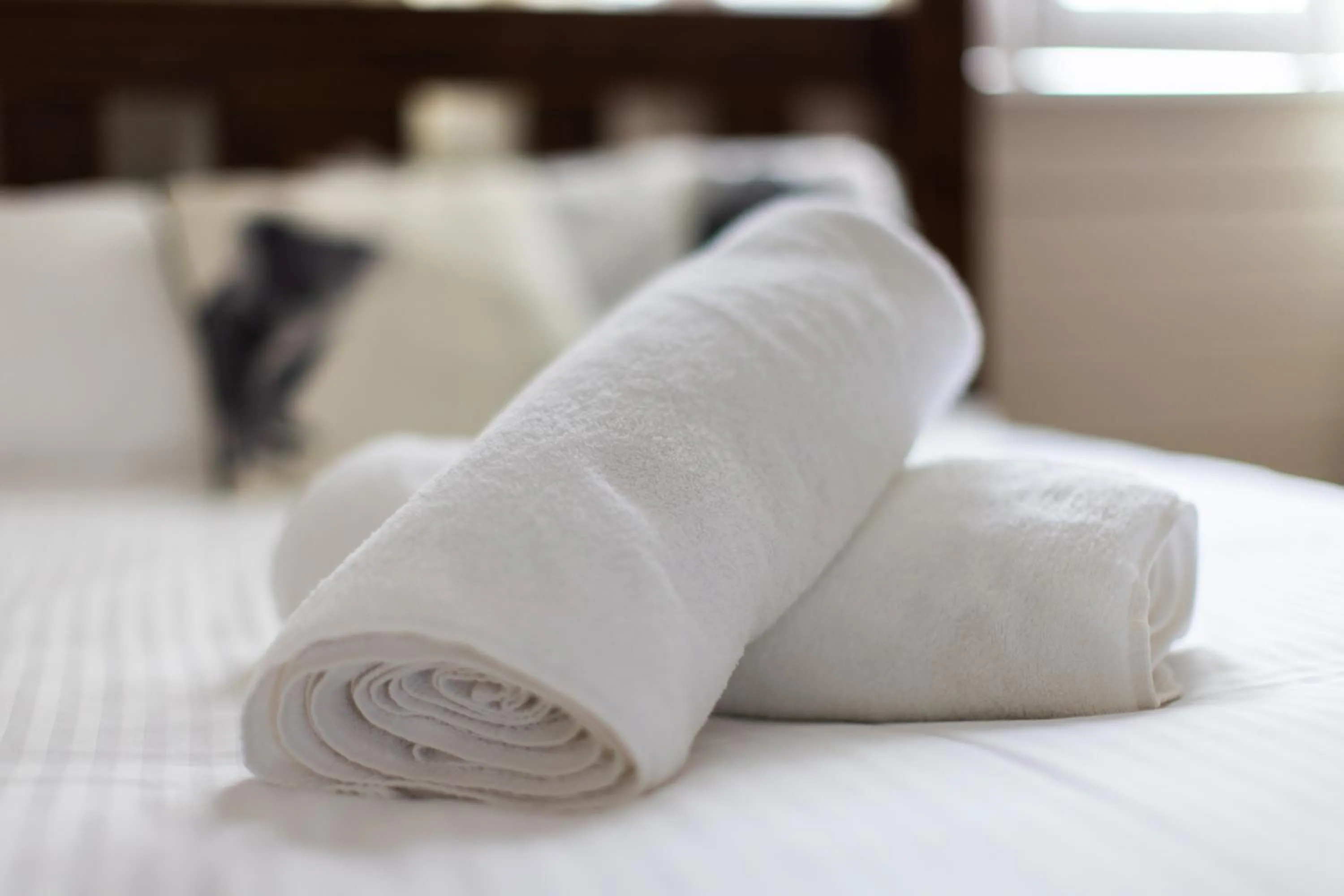 towels, Bed in WildLife Lodge Katoomba