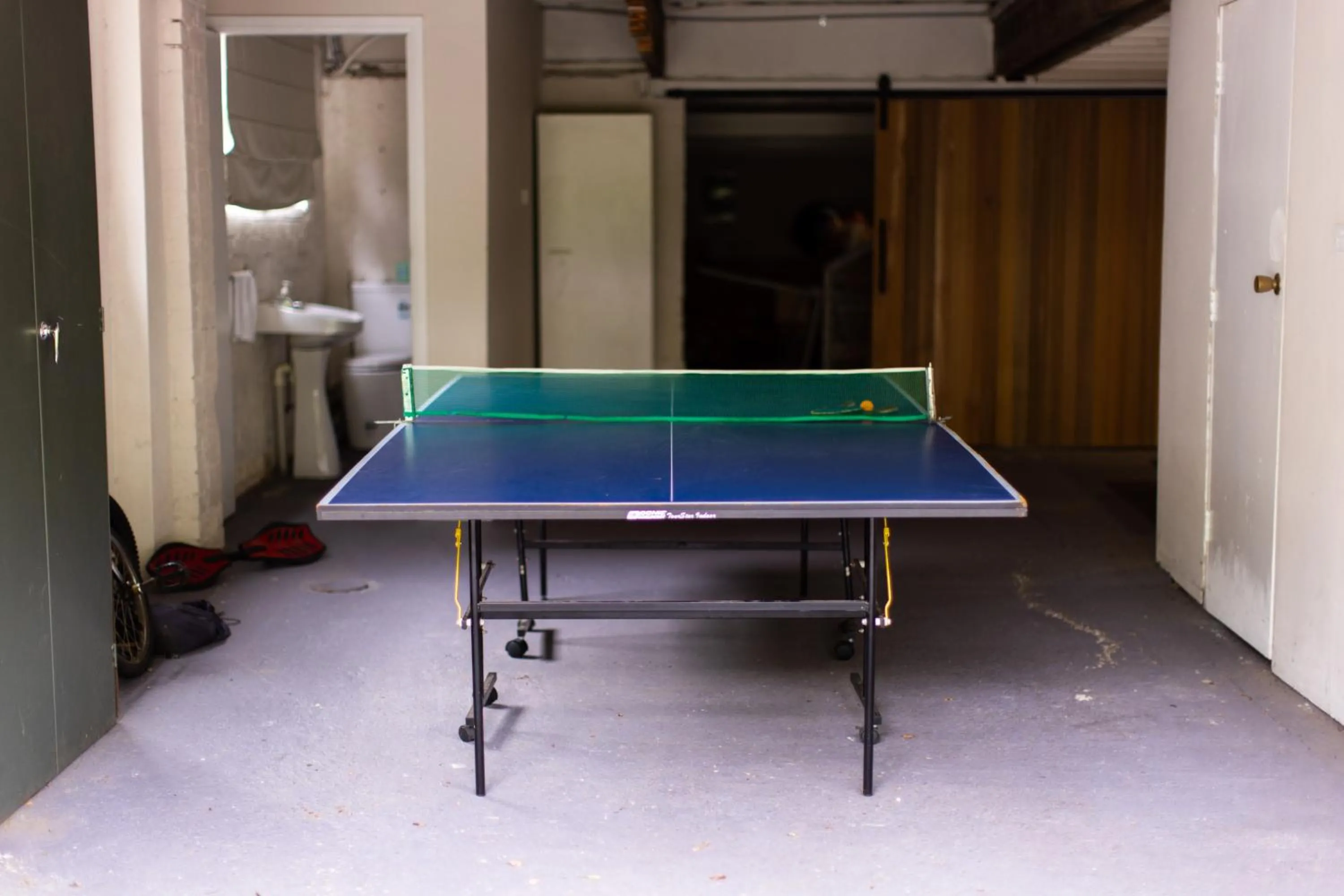 Table tennis in WildLife Lodge Katoomba