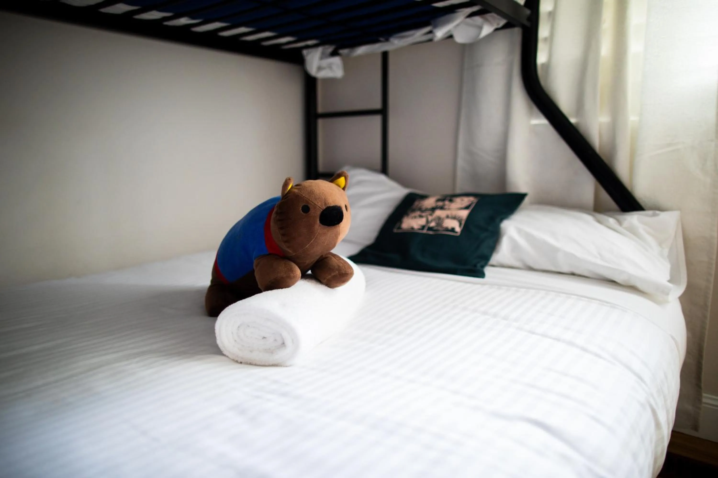 Bedroom, Bed in WildLife Lodge Katoomba