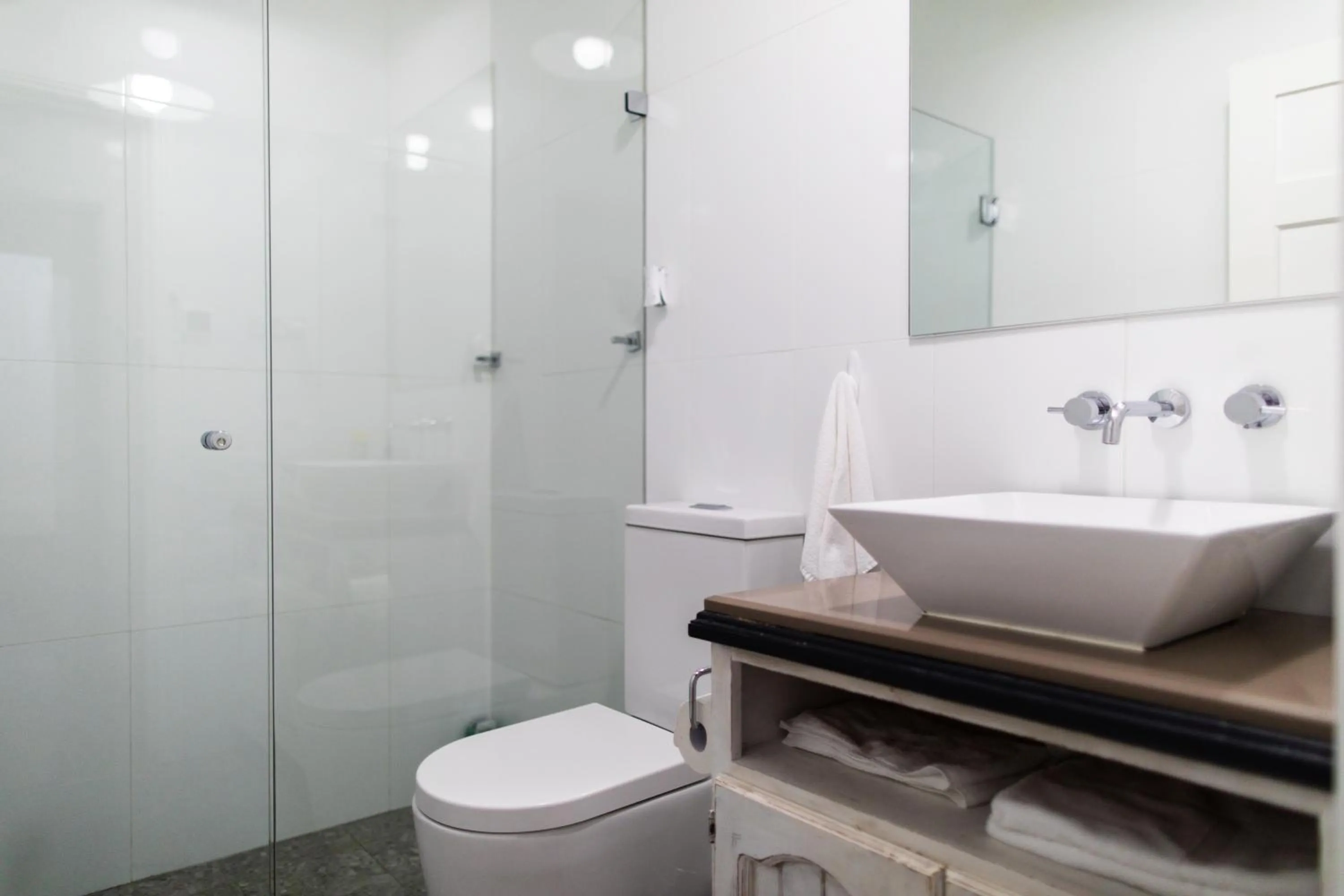 Bathroom in WildLife Lodge Katoomba