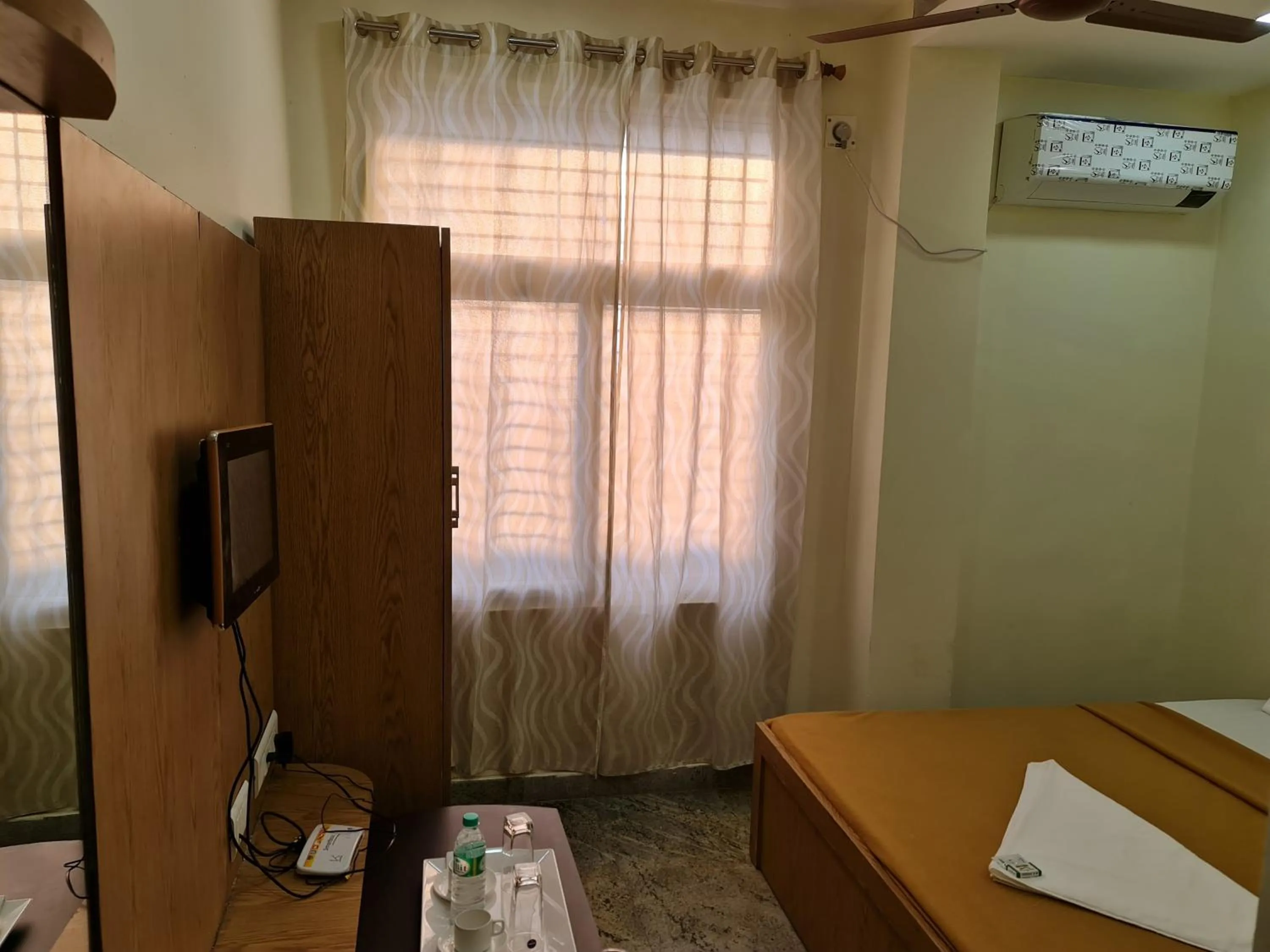 air conditioner, Bed in Vijay Shree Inn