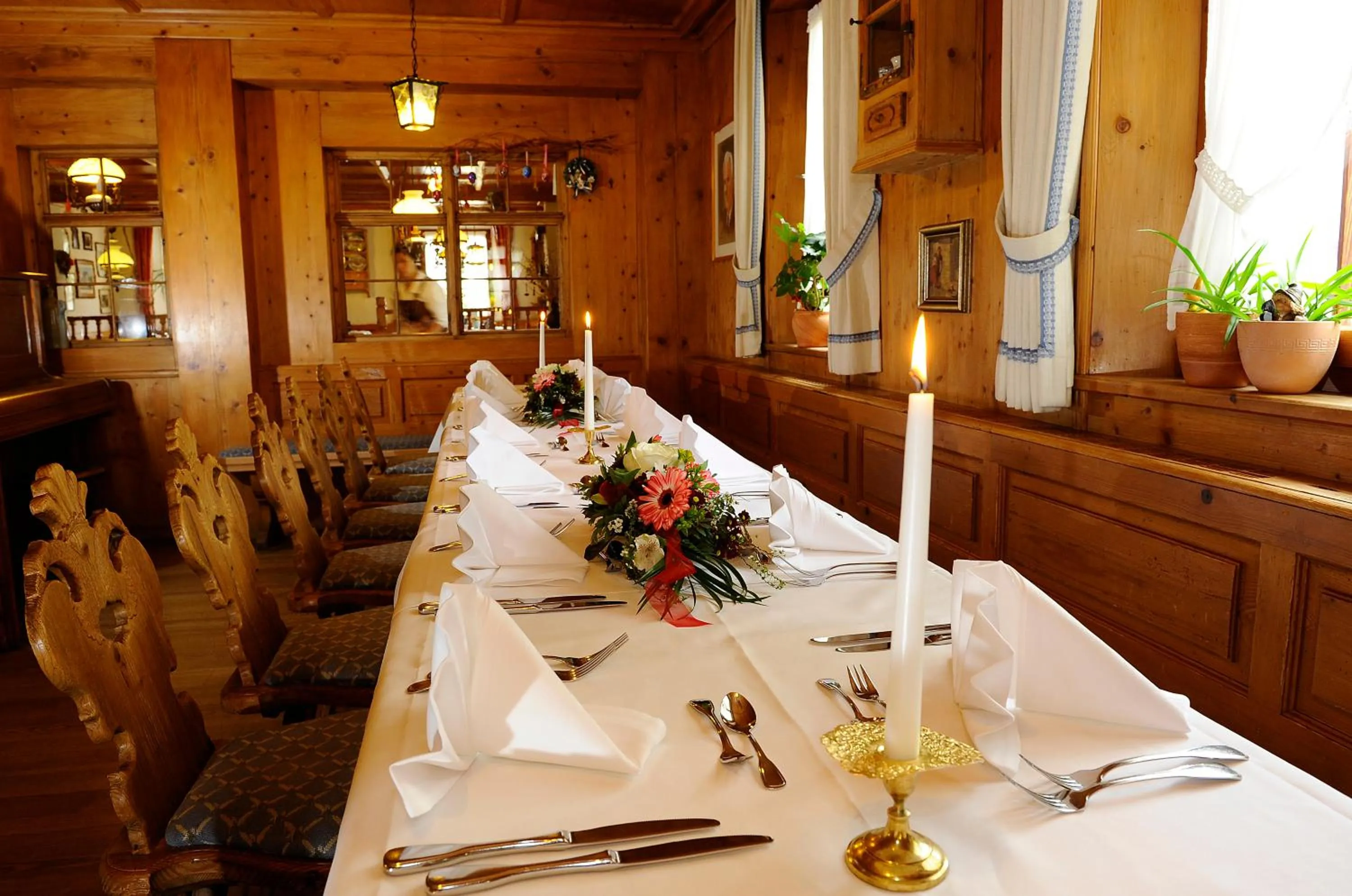 Restaurant/places to eat in Hotel-Gasthof Adler