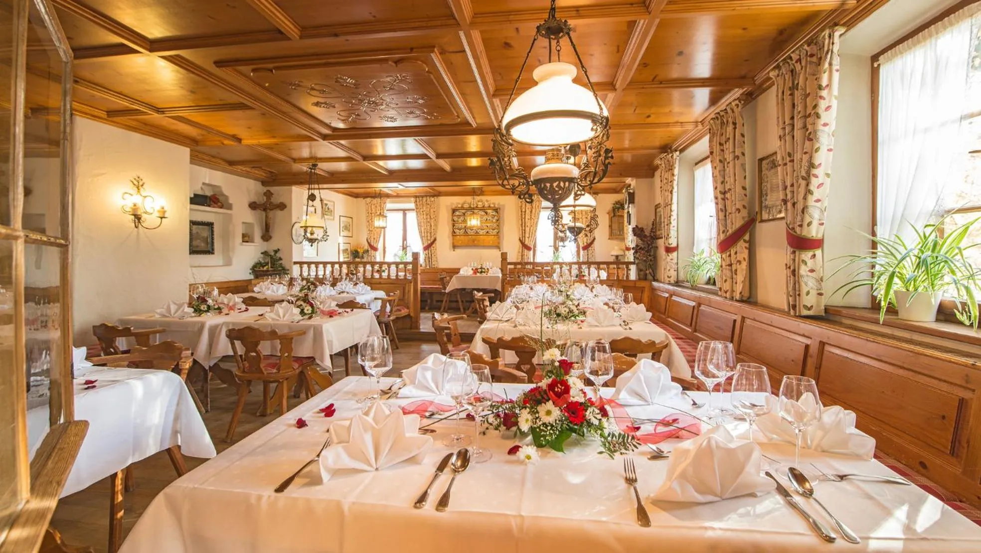 Restaurant/places to eat in Hotel-Gasthof Adler