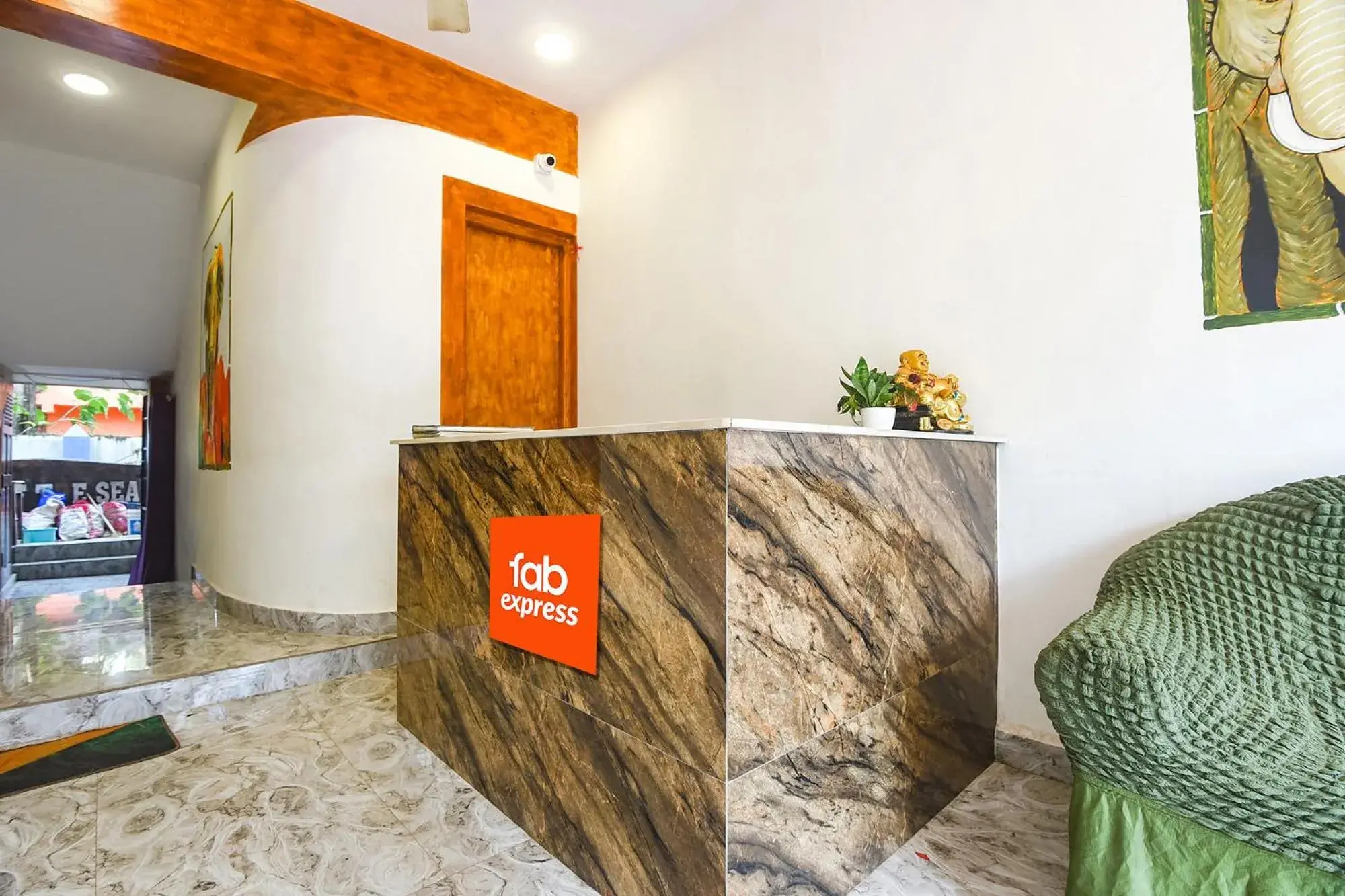 Lobby or reception in FabHotel Grand Royal Palms - Nr Benaulim Beach Lobby or reception in FabHotel Grand Royal Palms - Nr Benaulim Beach