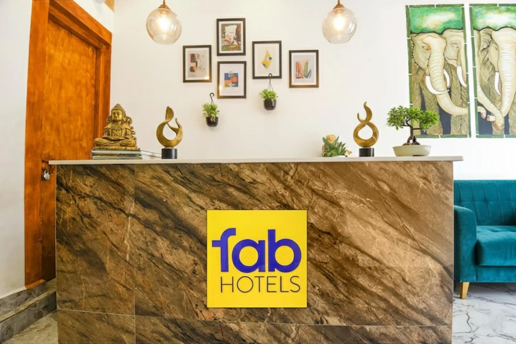 Lobby or reception in FabHotel Grand Royal Palms - Nr Benaulim Beach