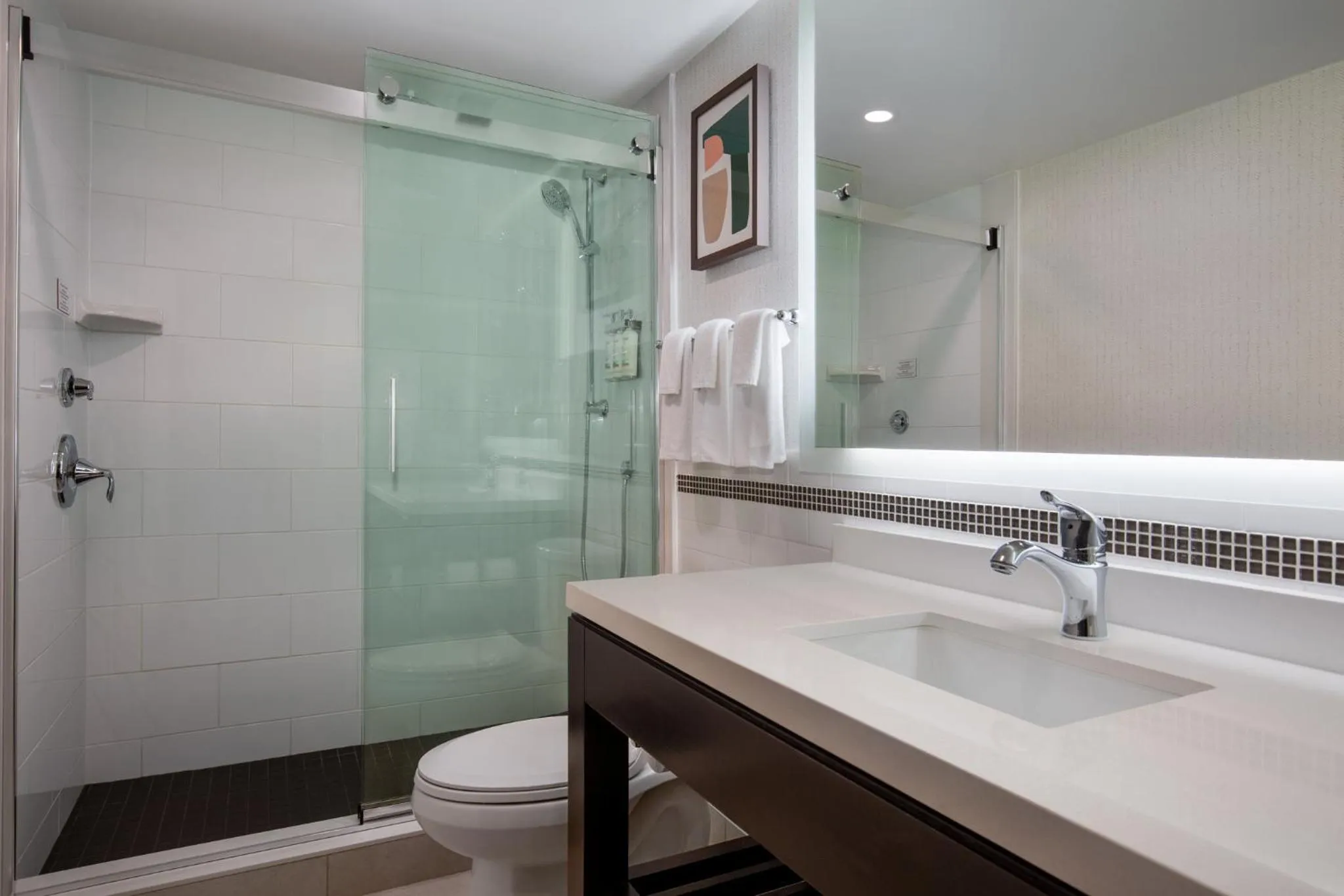 Photo of the whole room in Holiday Inn Hotel & Suites St.Catharines-Niagara by IHG