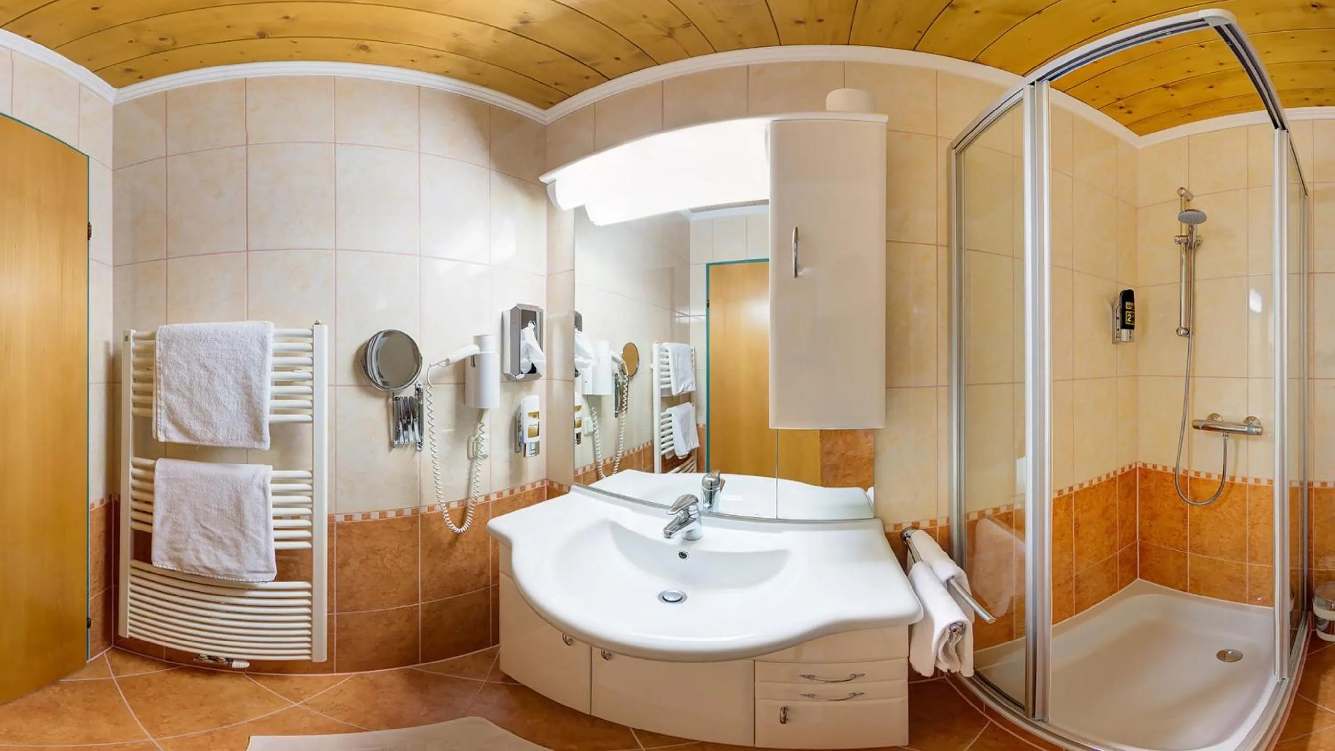 Bathroom in Hotel-Pension Egger