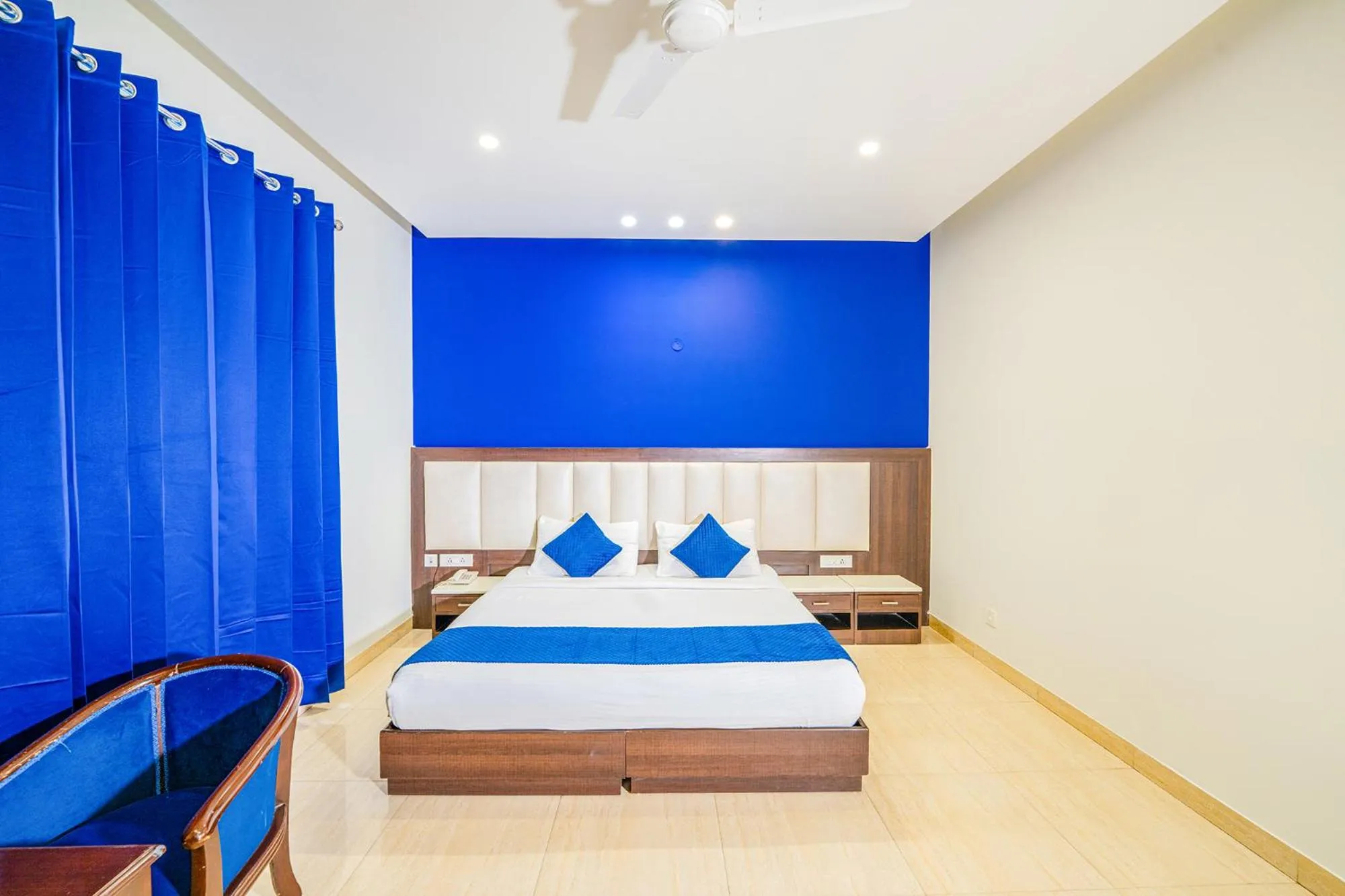 Bed in FabHotel Oyster Villa