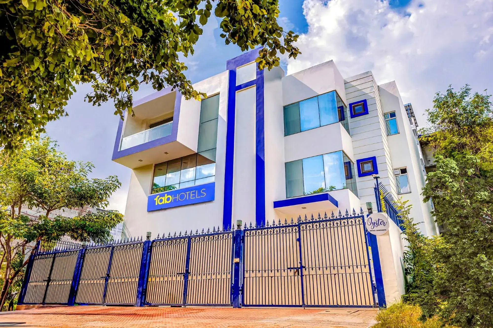 Property building in FabHotel Oyster Villa Property building in FabHotel Oyster Villa