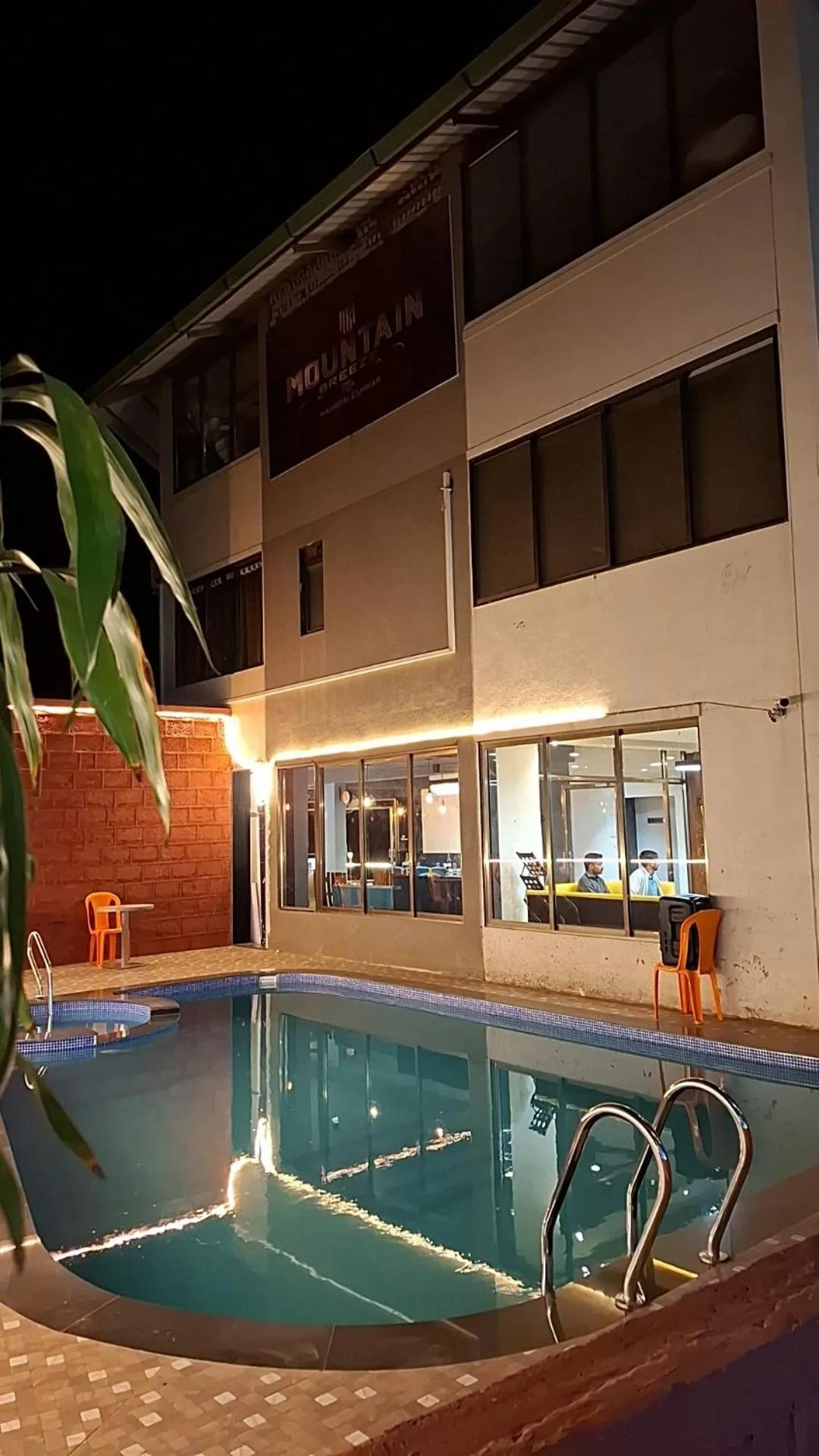 Swimming pool in Mountain Breeze Resort, Mahabaleshwar