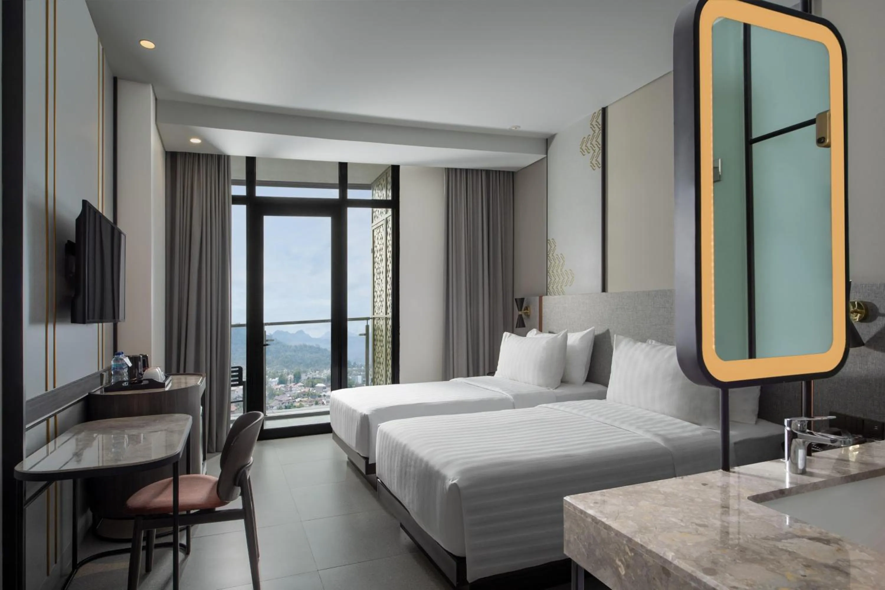 Photo of the whole room, Bed in Hotel Santika Premiere Padang