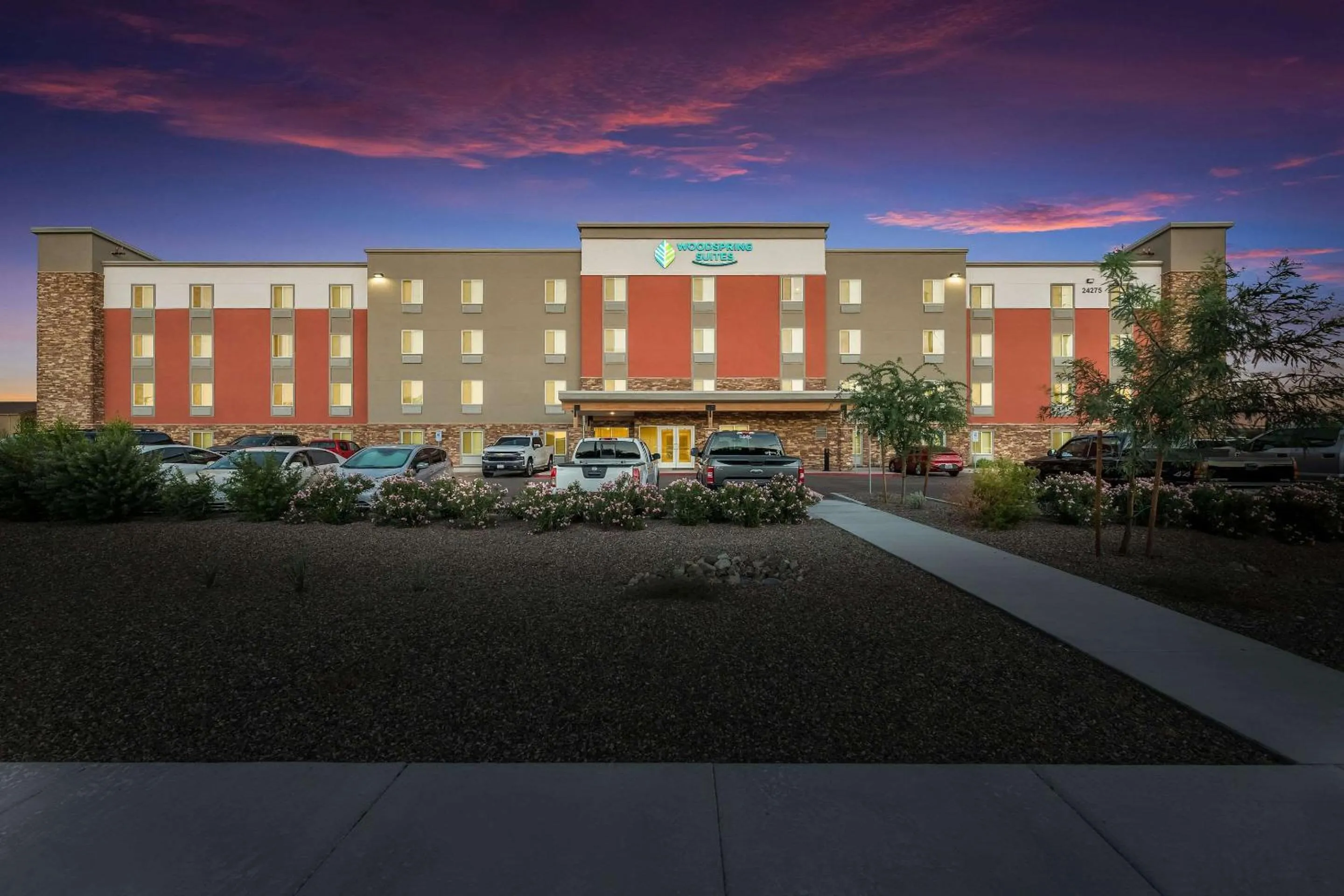 Property building in WoodSpring Suites Phoenix-Deer Valley