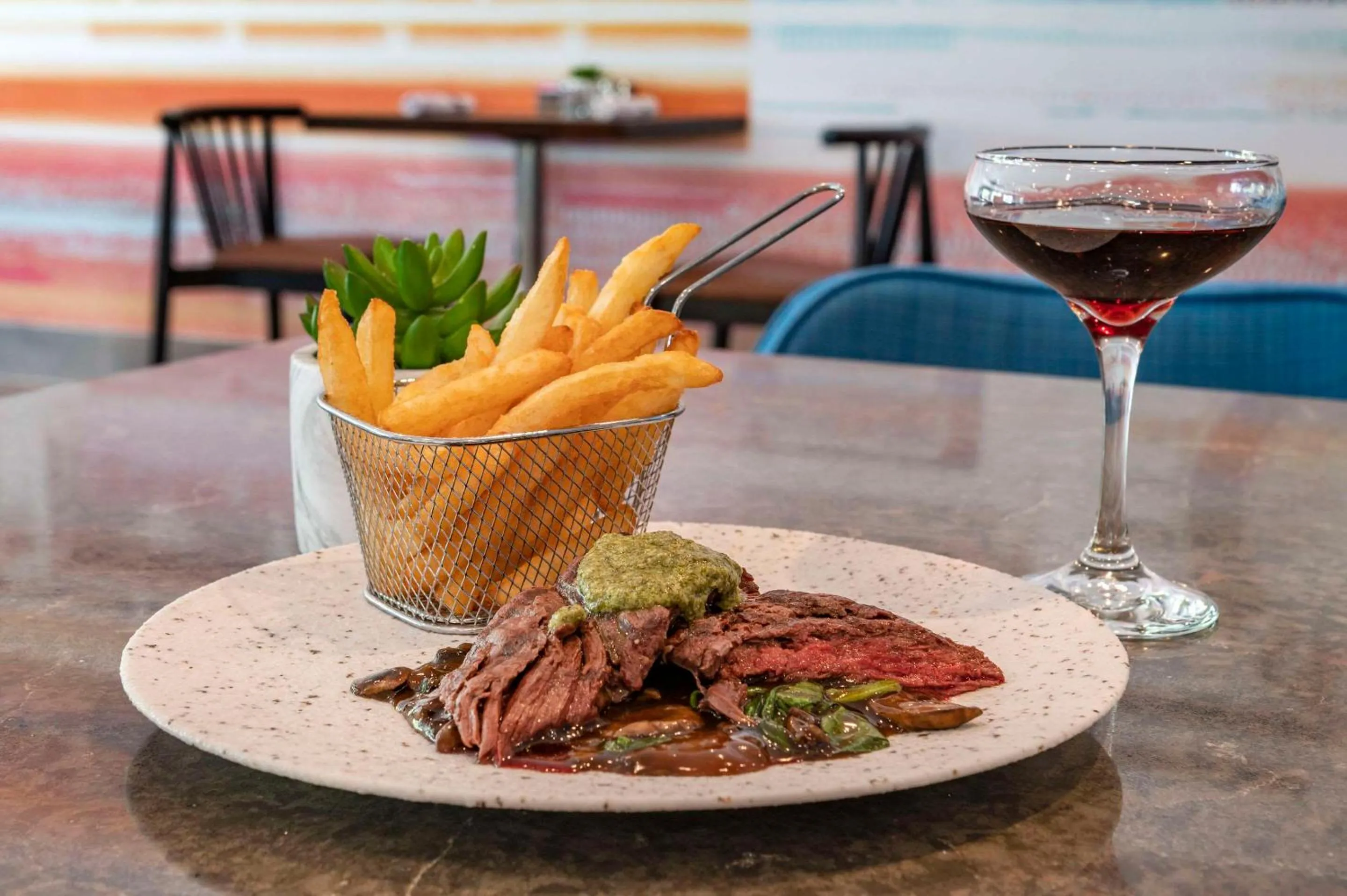 Restaurant/places to eat in Cambria Hotel Nashville Airport