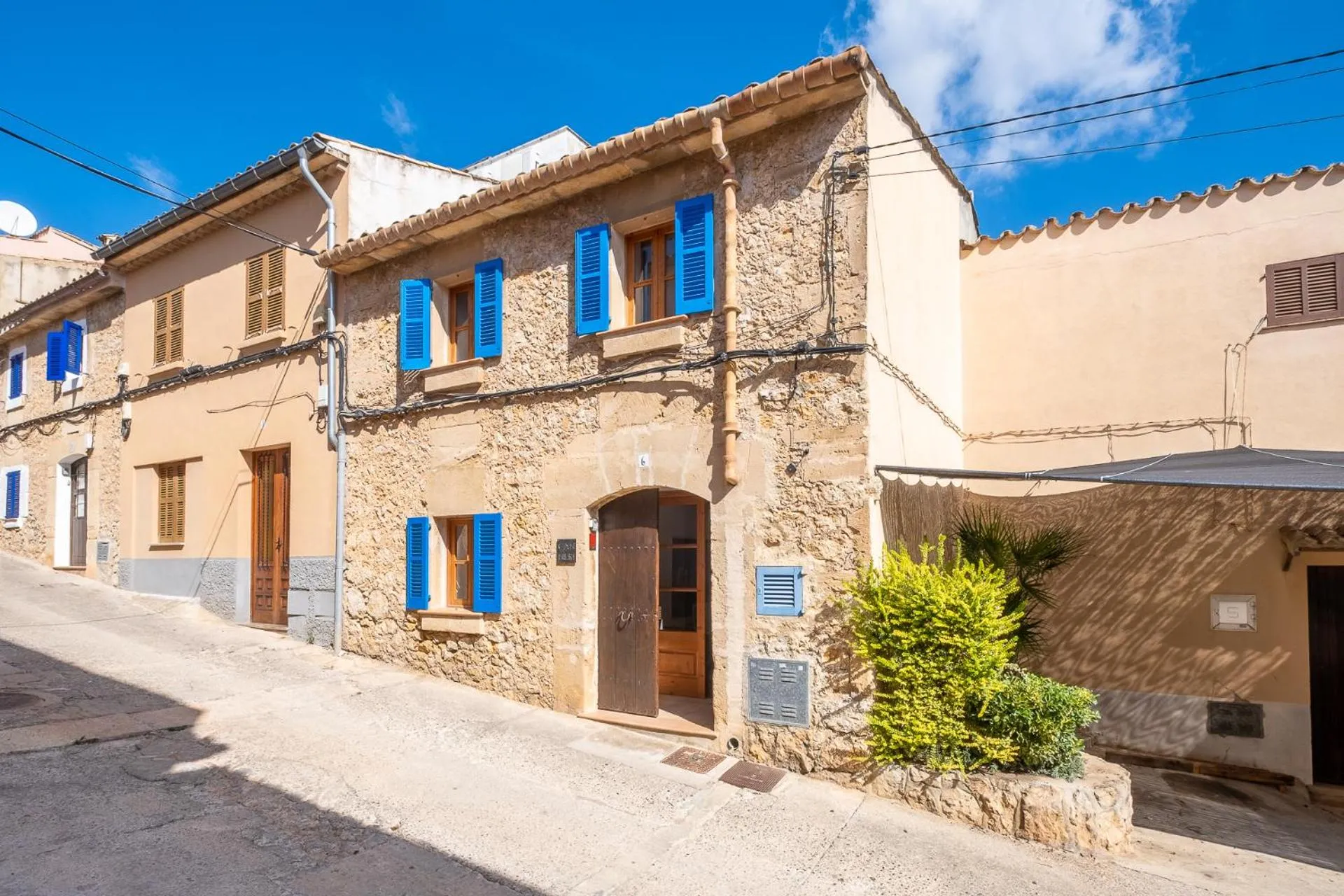 Townhouse Can Neri by SunVillas Mallorca
