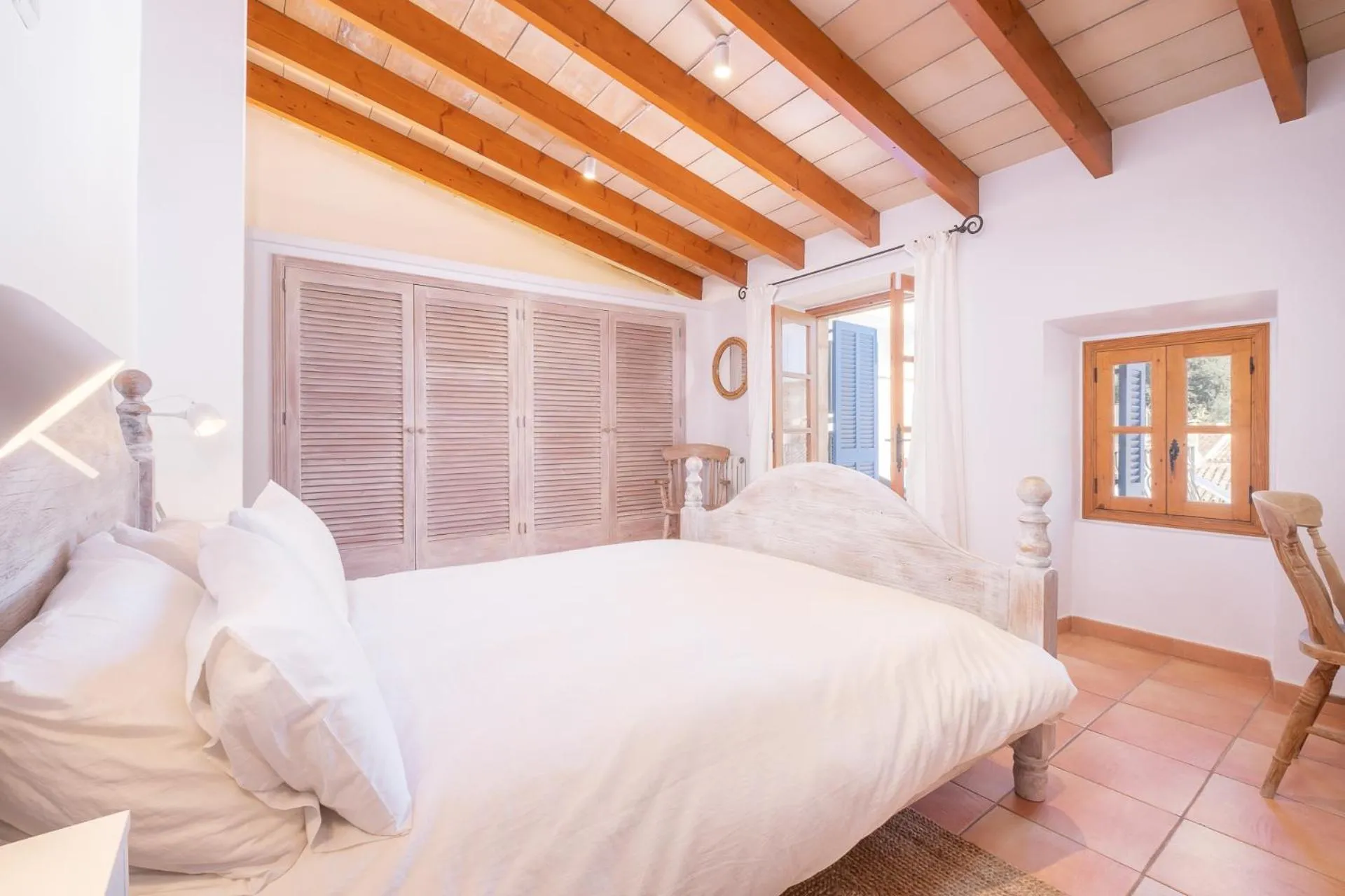 Bed in Townhouse Can Neri by SunVillas Mallorca