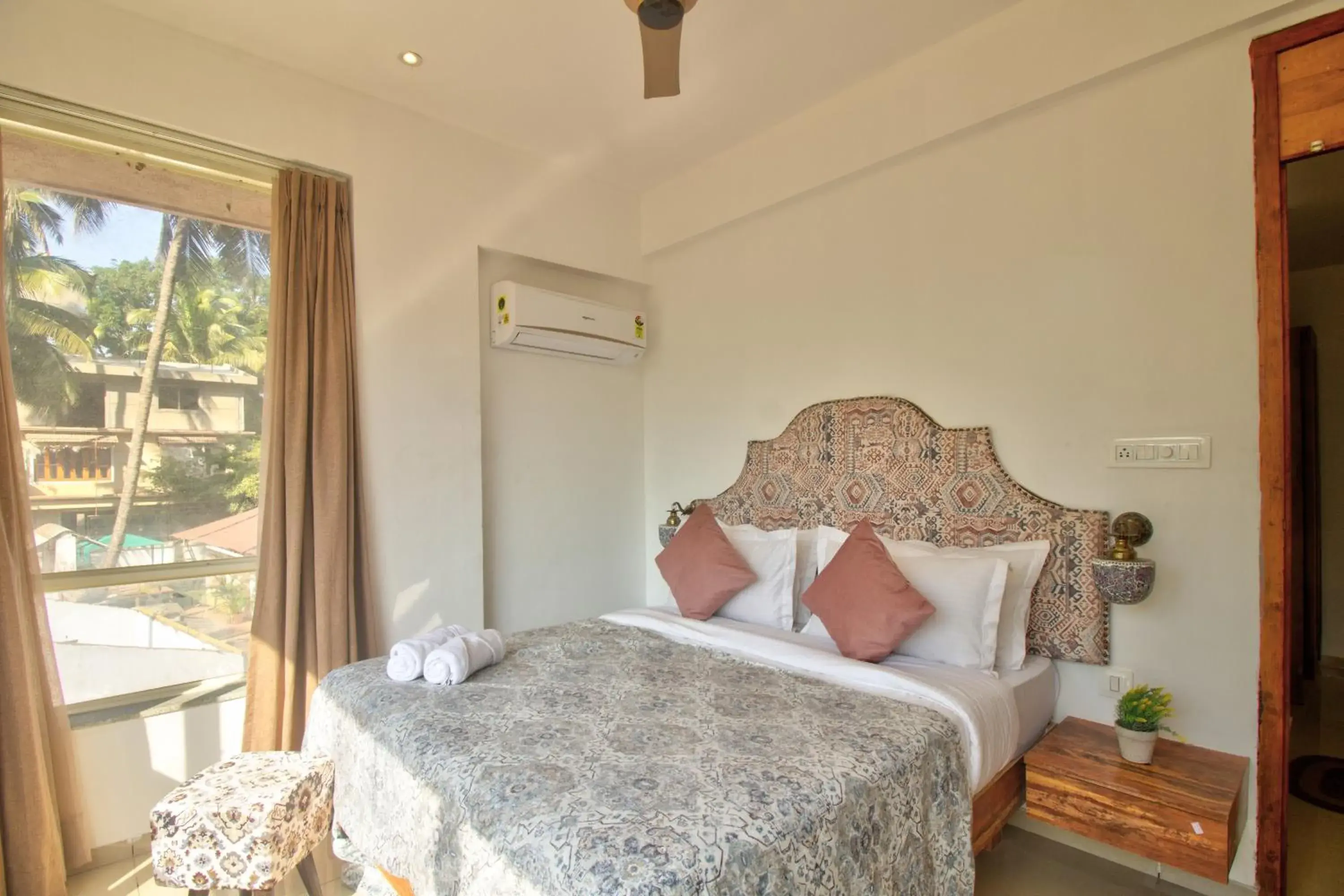 Photo of the whole room, Bed in Hotel Sea Sapphire ,Calangute Photo of the whole room, Bed in Hotel Sea Sapphire ,Calangute