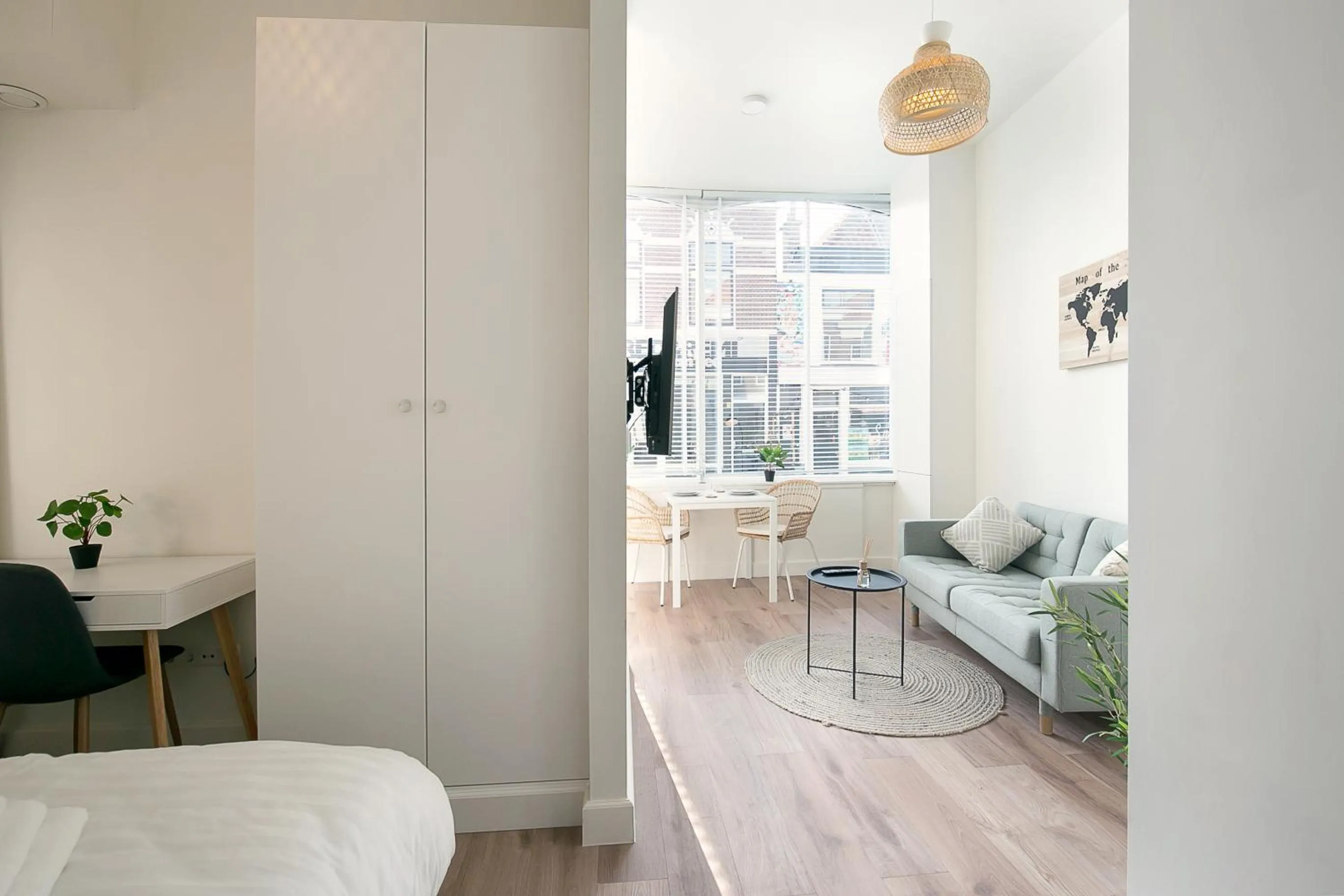 TV and multimedia, Bed in Four Star Apartments - Keizerstraat