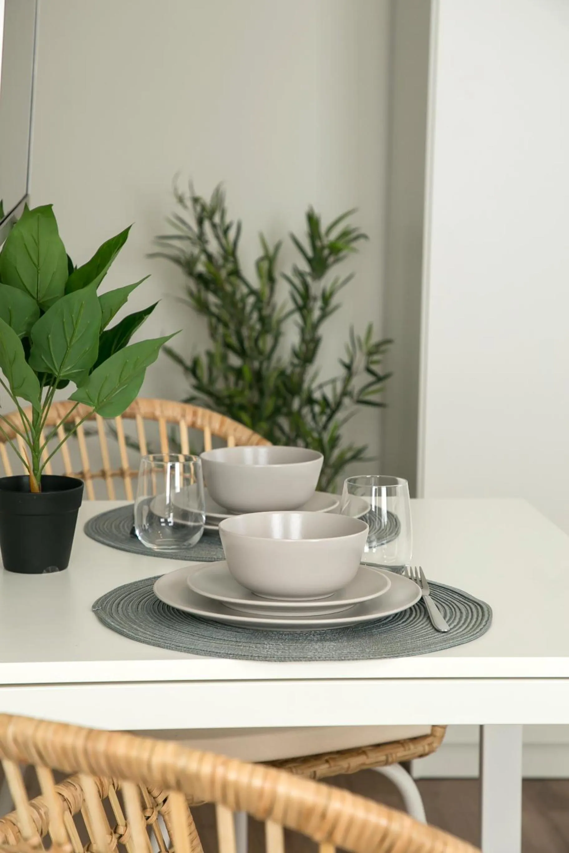 Dining area in Four Star Apartments - Keizerstraat