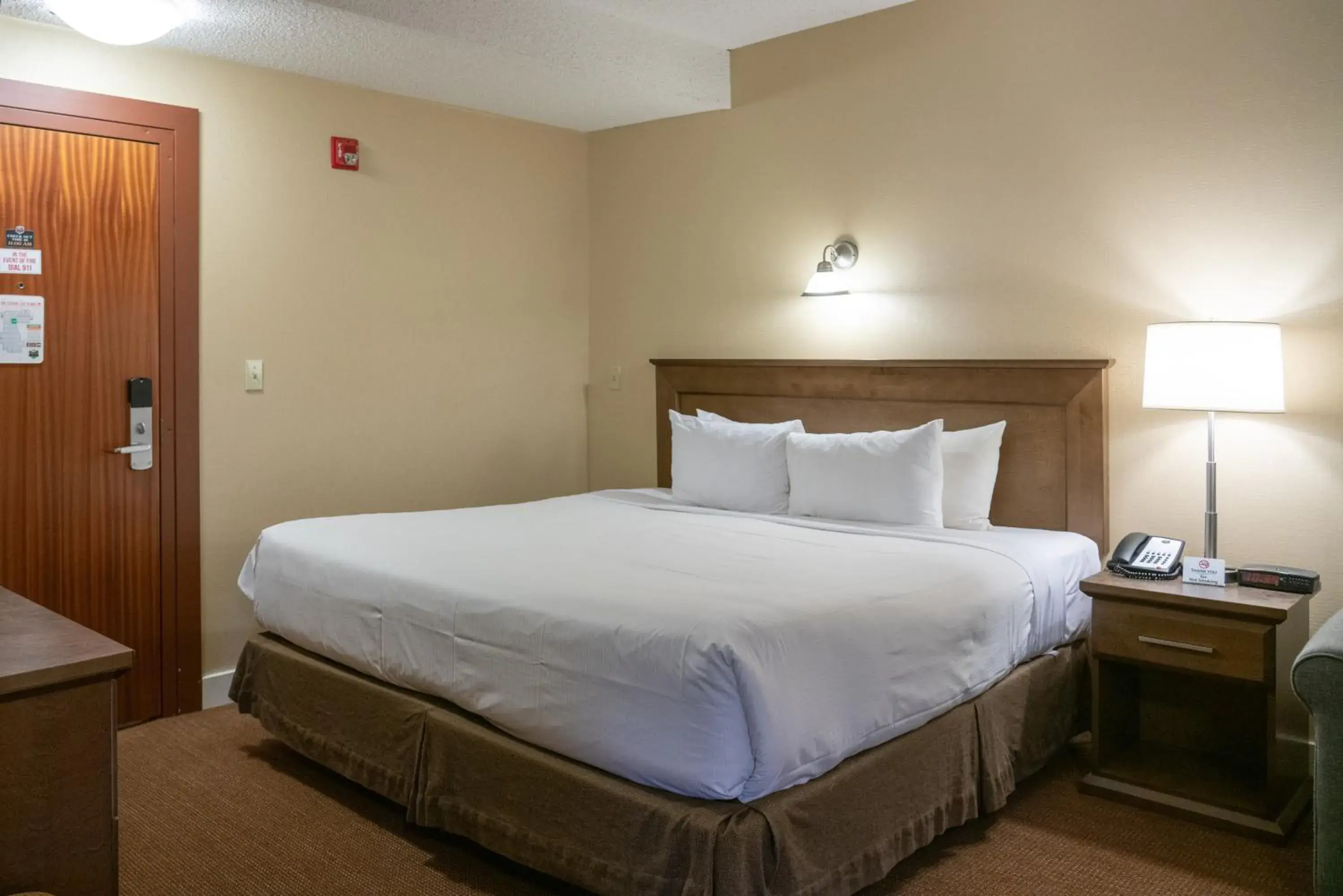 Bed in Irwin's Mountain Inn Bed in Irwin's Mountain Inn