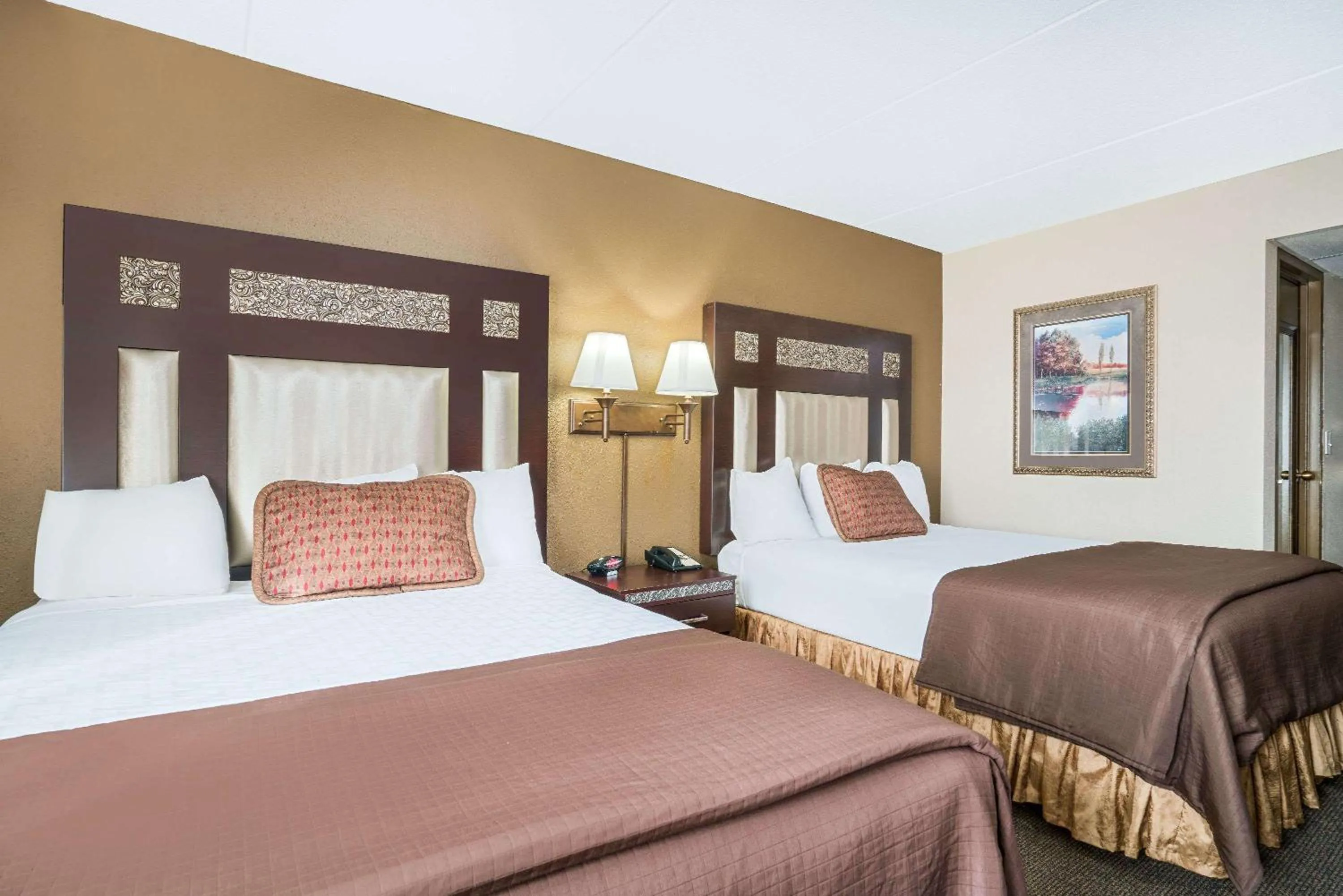 Photo of the whole room in Ramada by Wyndham Plymouth Hotel & Conference Center