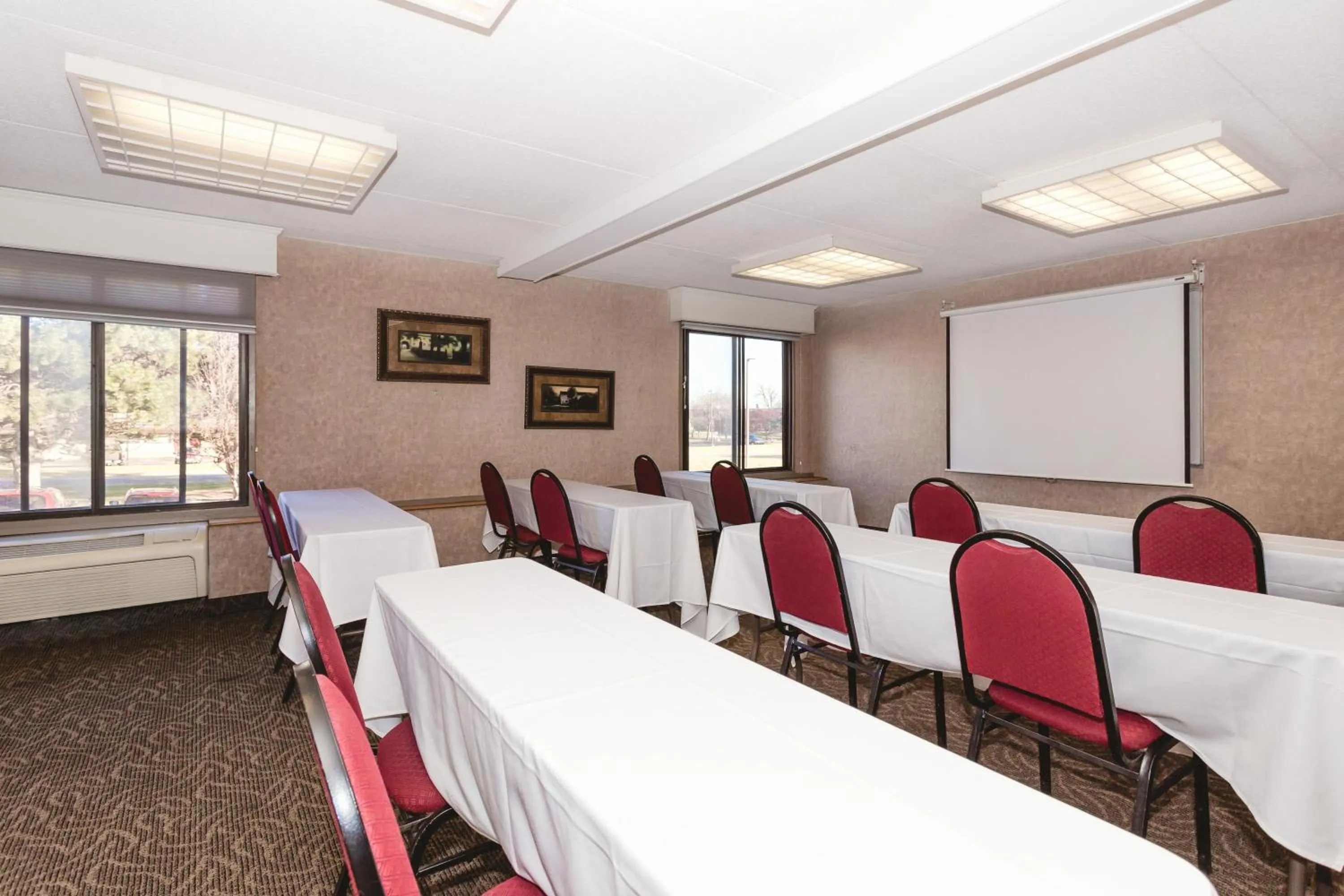 Business facilities in Ramada by Wyndham Plymouth Hotel & Conference Center