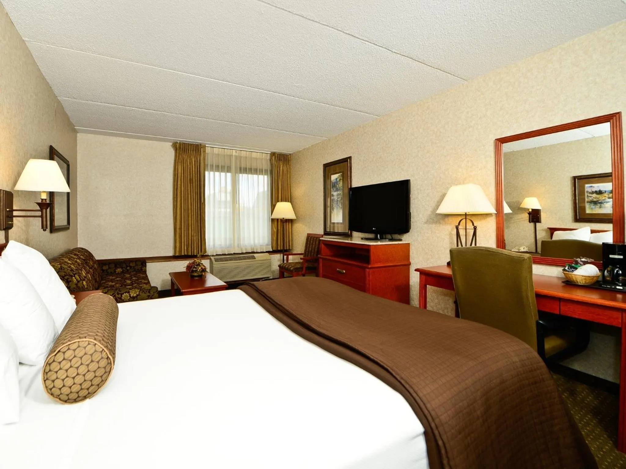 Photo of the whole room in Ramada by Wyndham Plymouth Hotel & Conference Center