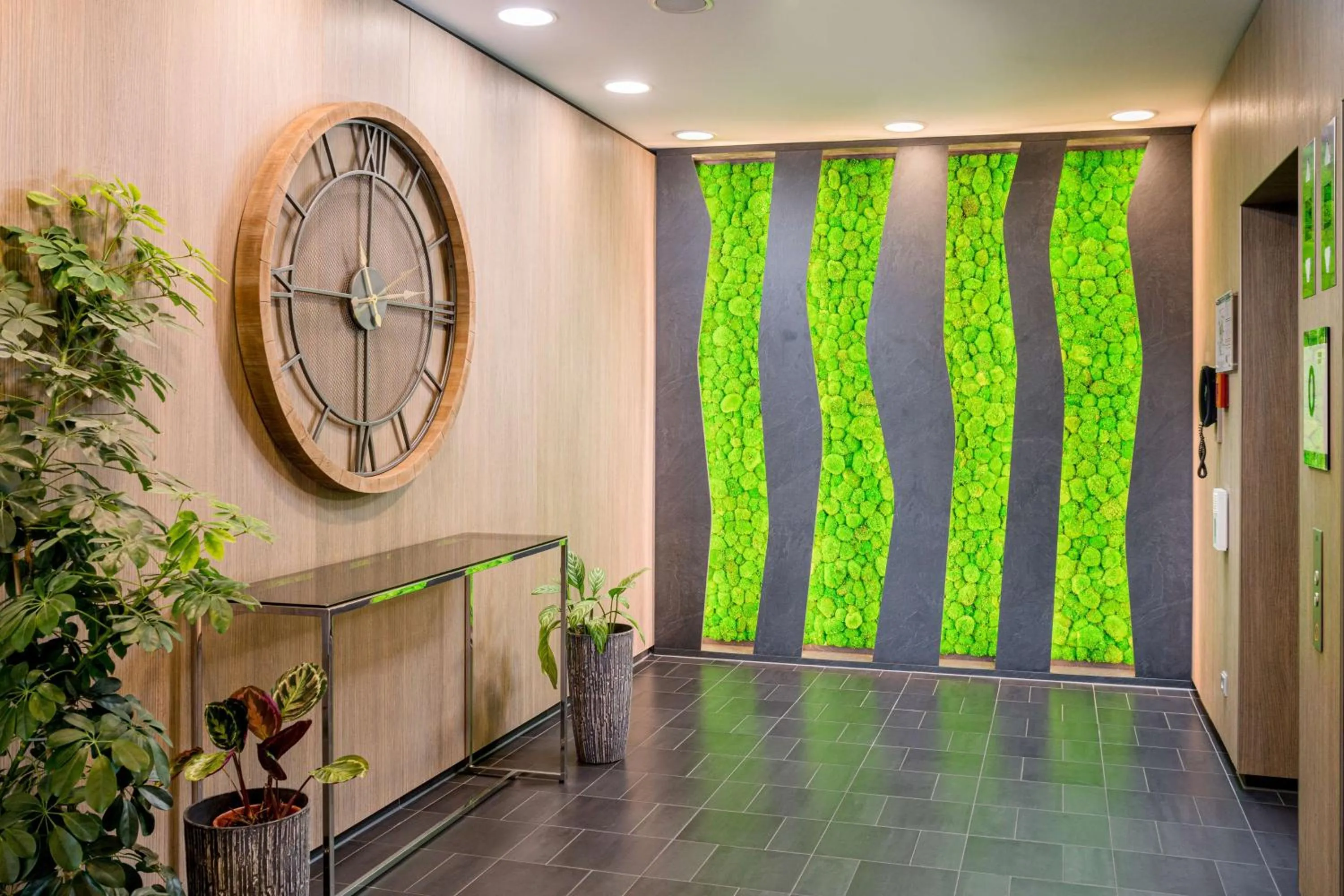 Lobby or reception in Best Western Hotel Airport Frankfurt