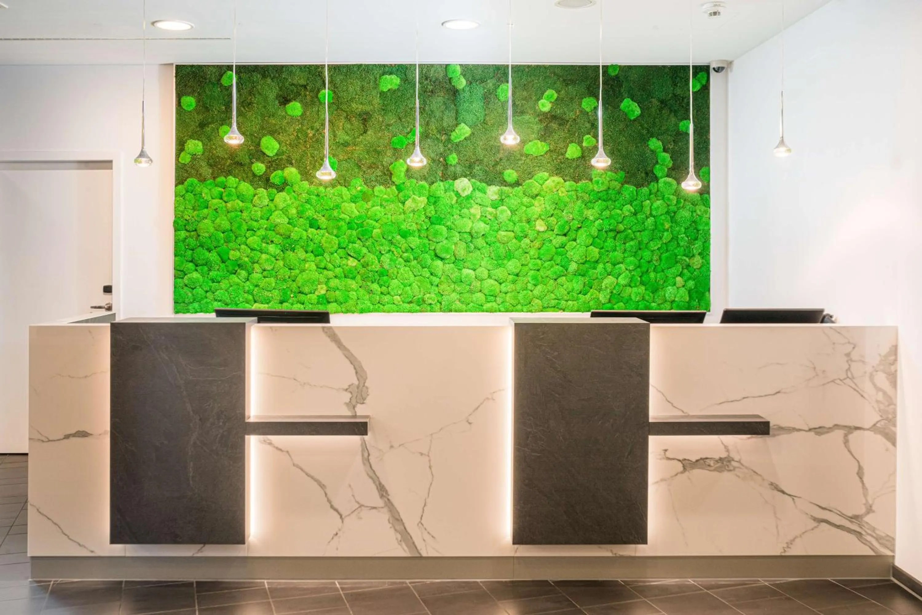 Lobby or reception in Best Western Hotel Airport Frankfurt