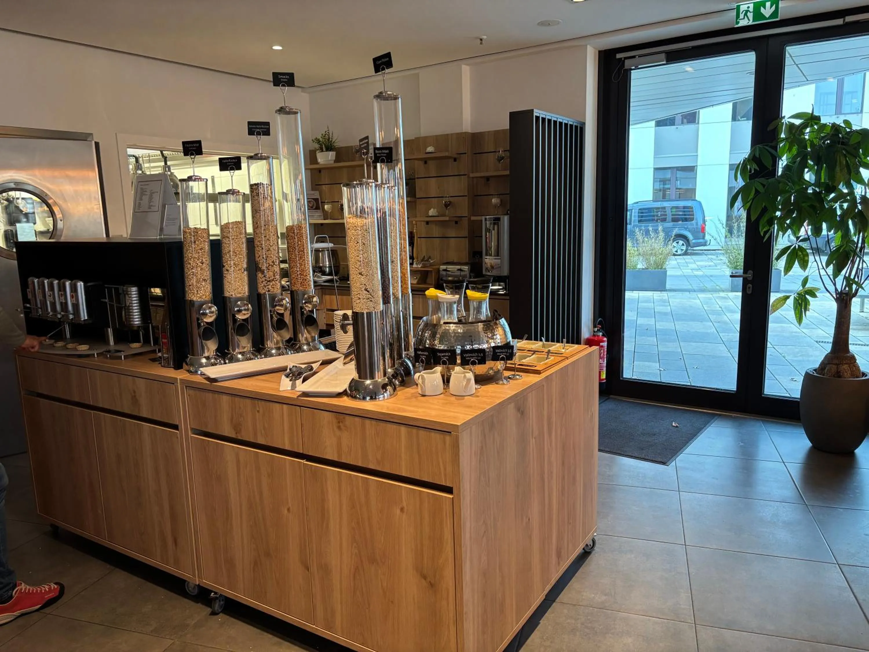 Breakfast in Best Western Hotel Airport Frankfurt